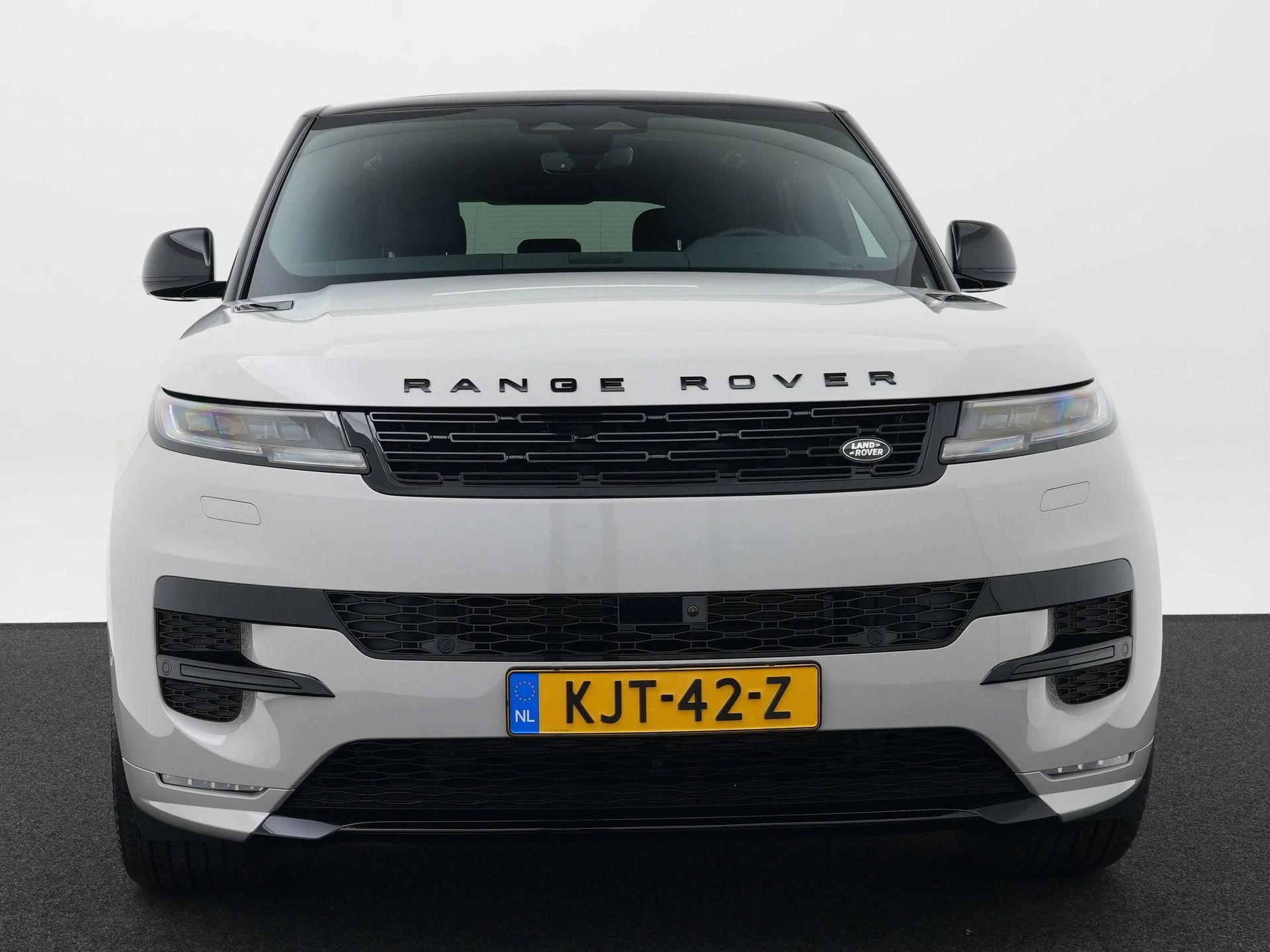 Land Rover Range Rover Sport 3.0 P460e MOMENTUM EDITION