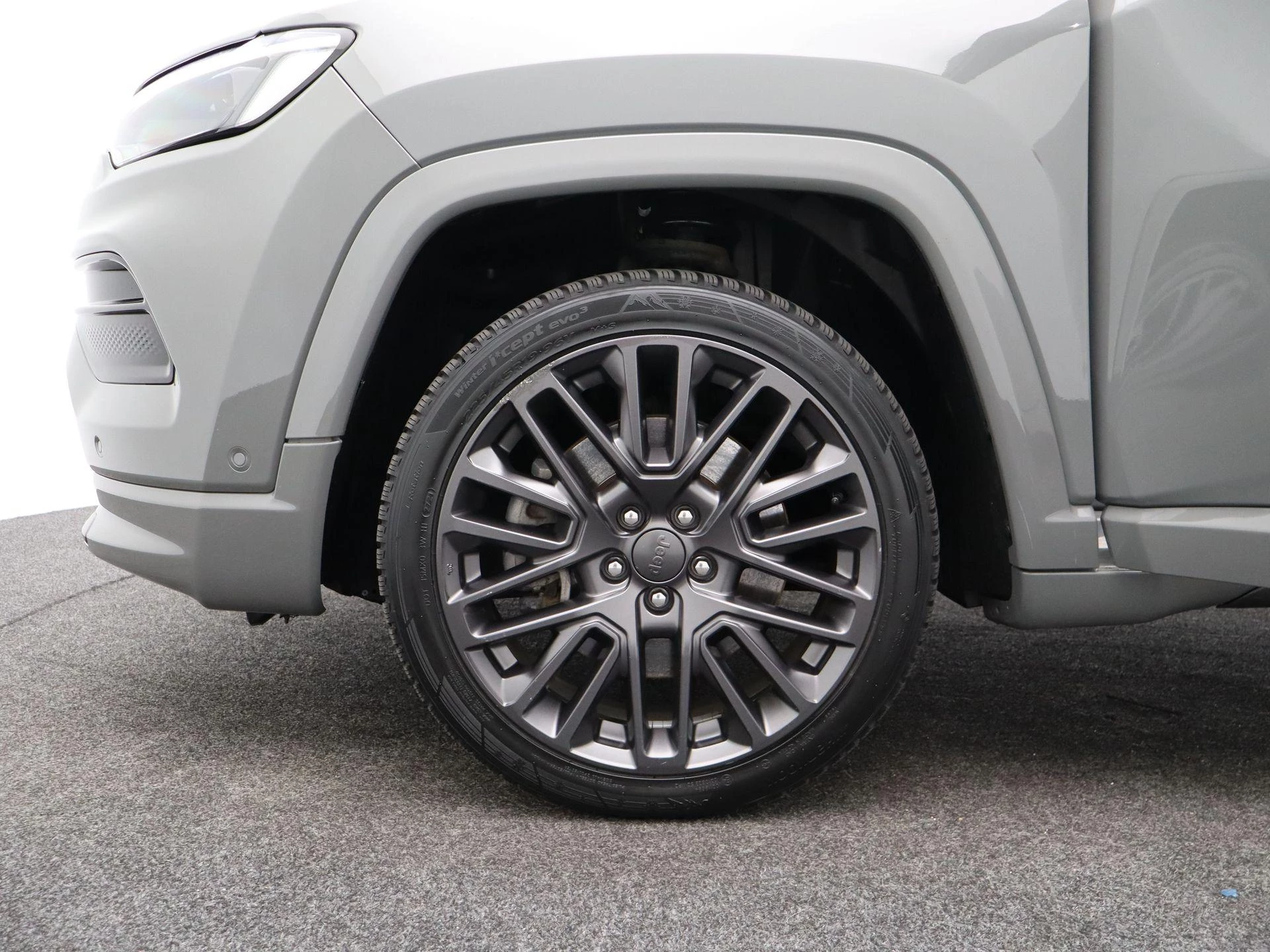 Jeep-Compass-image-14