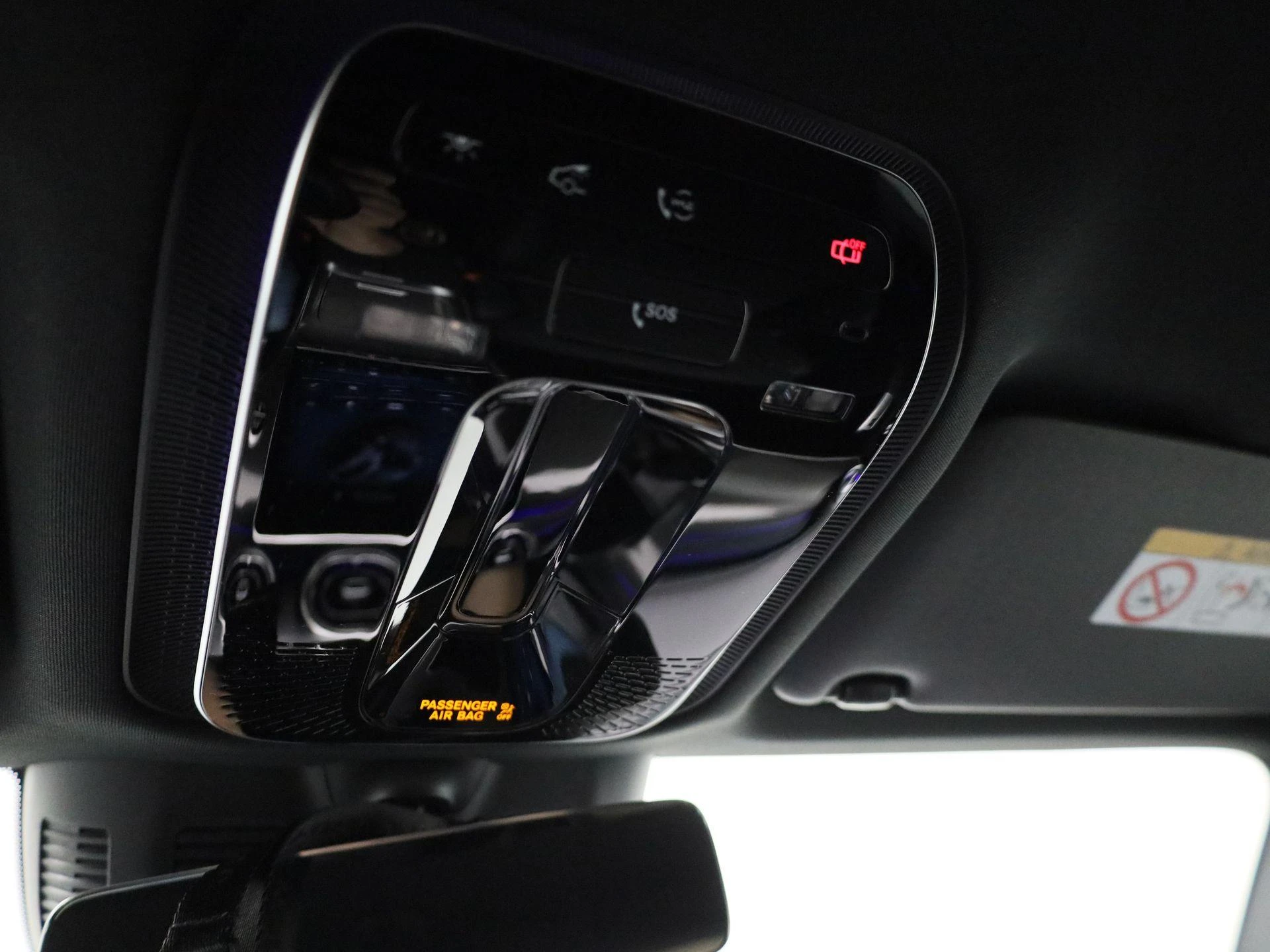 Mercedes-Benz-GLC-image-26