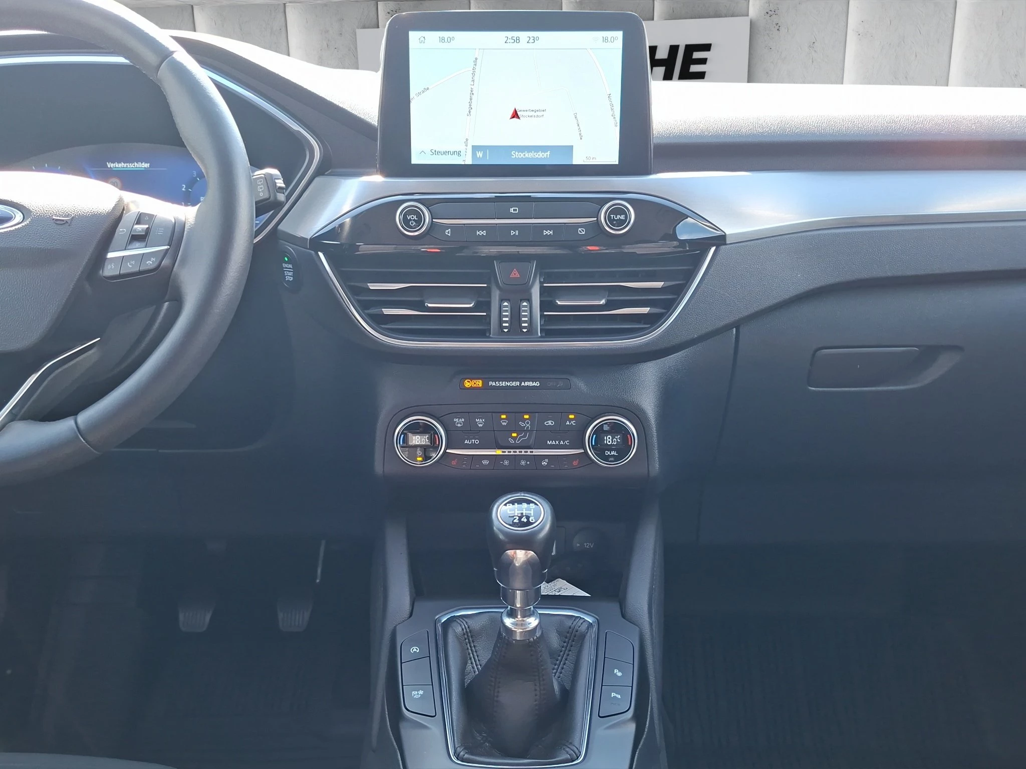 Ford Kuga Titanium 1.5 EB GJR | ACC | RFK | SHZ | PDC | LMF | Navi | Klima | BT