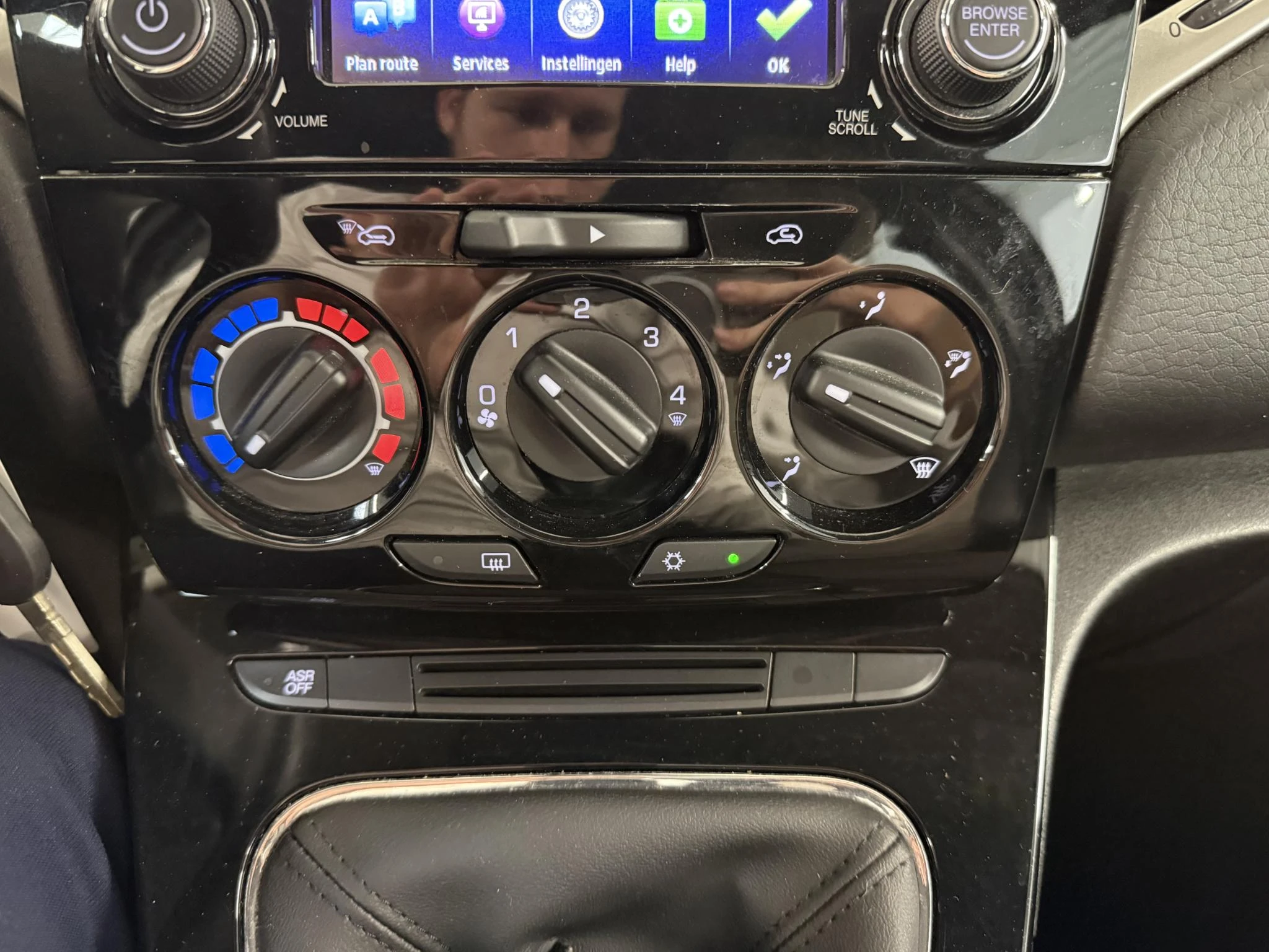 Lancia-Ypsilon-image-24