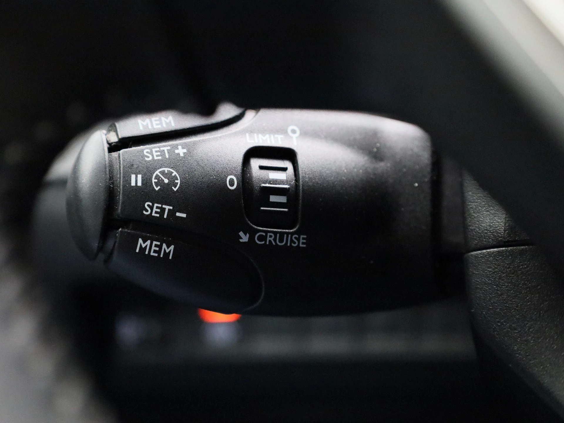 Peugeot-2008-image-19