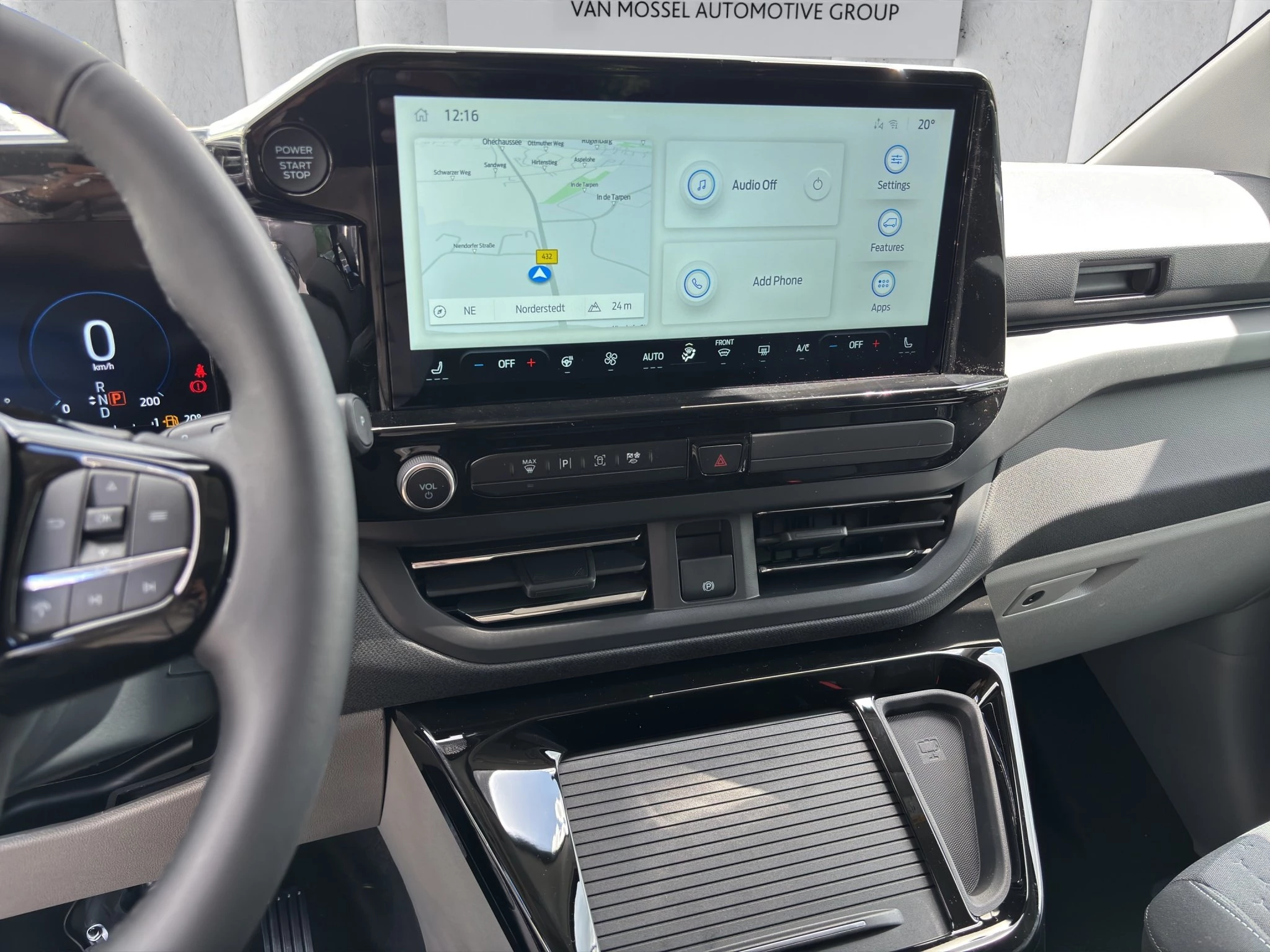 Ford Tourneo Custom Titanium 2.0 EcoBlue 125kW 320 L1 Auto FWD Van. 4-türig