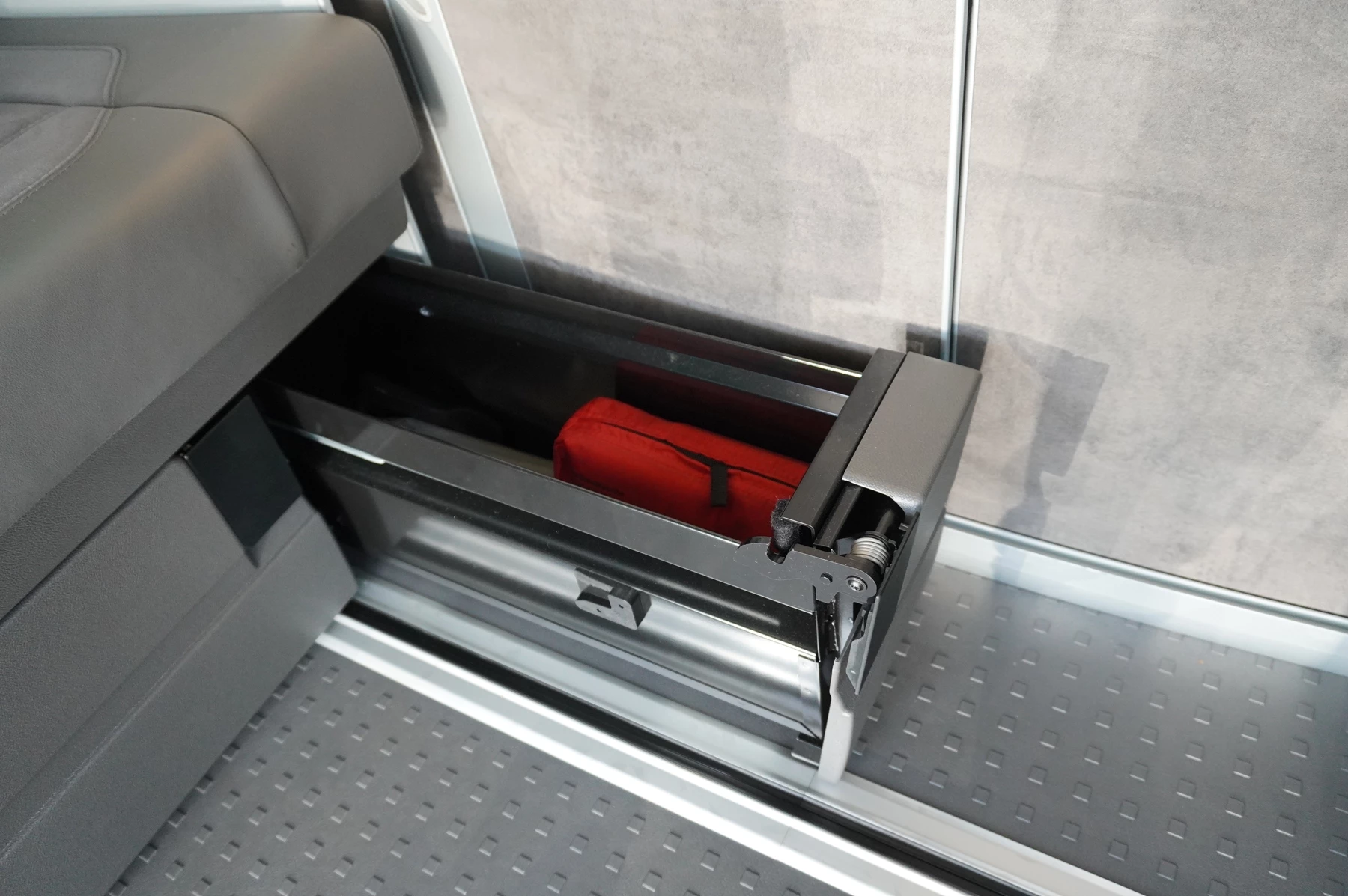 Volkswagen-California-image-56