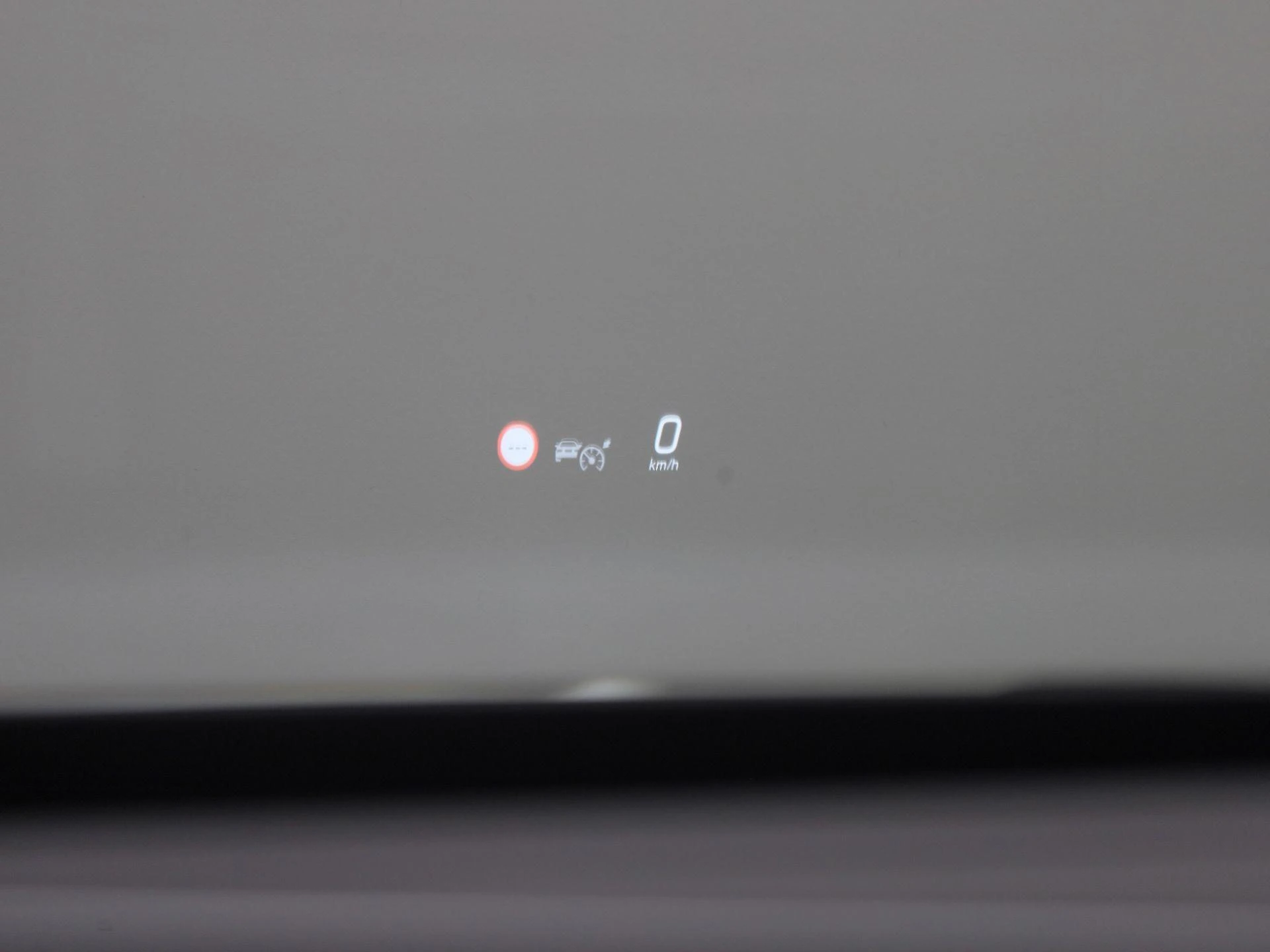 Mercedes-Benz-EQE-image-24