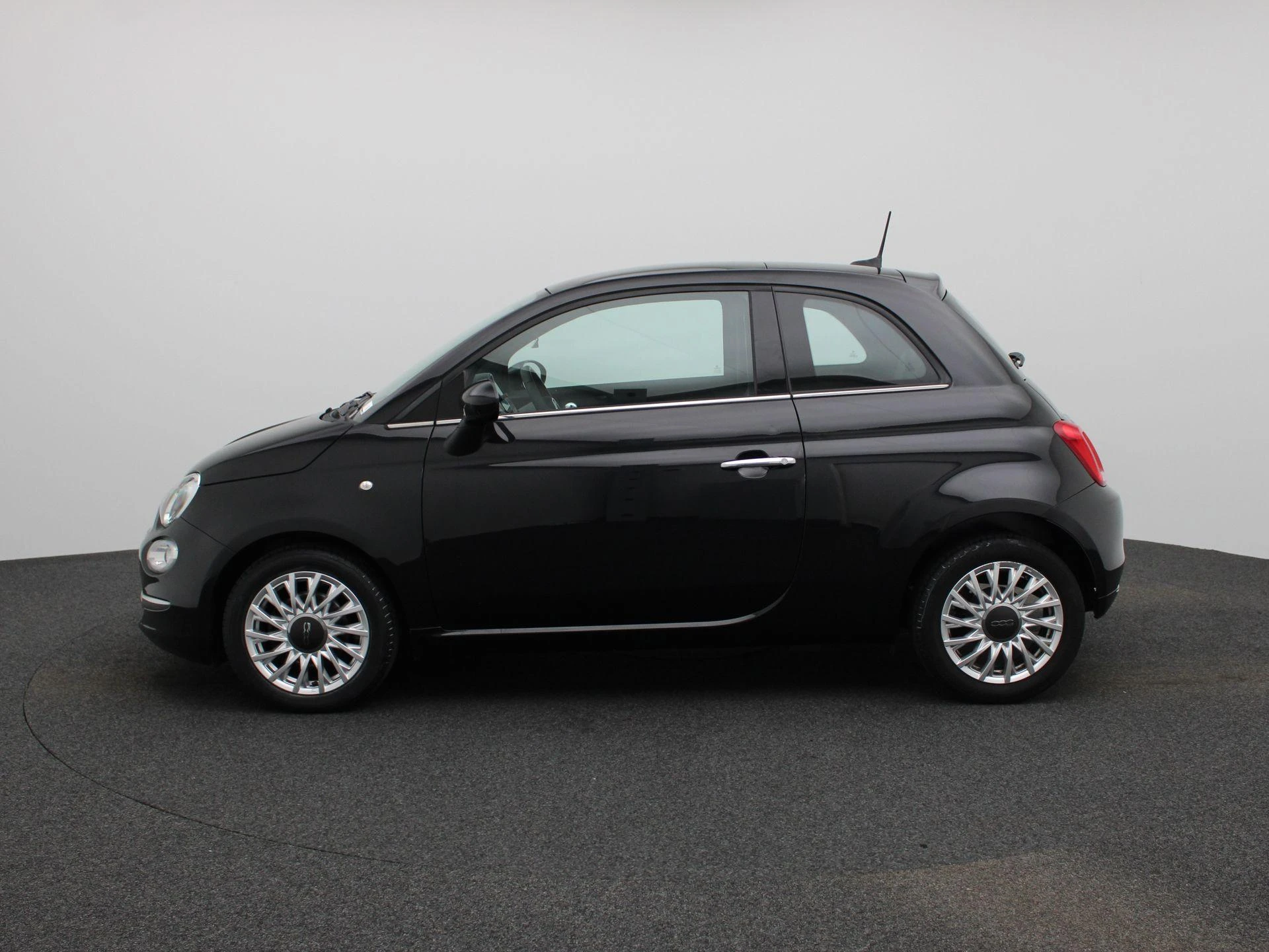 Fiat-500-image-3