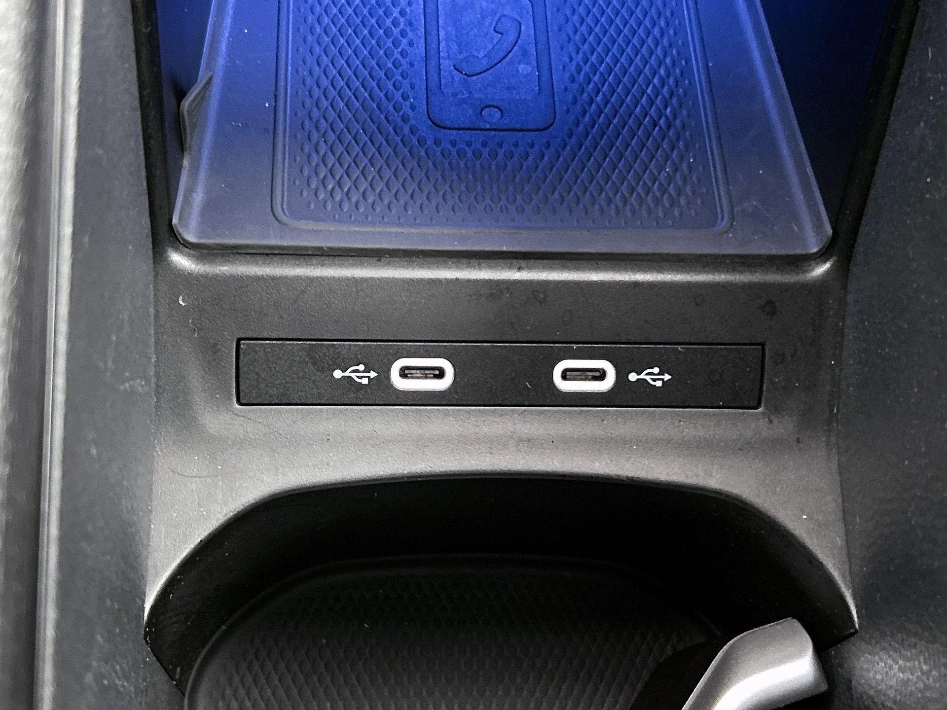 Volkswagen-ID.4-image-45