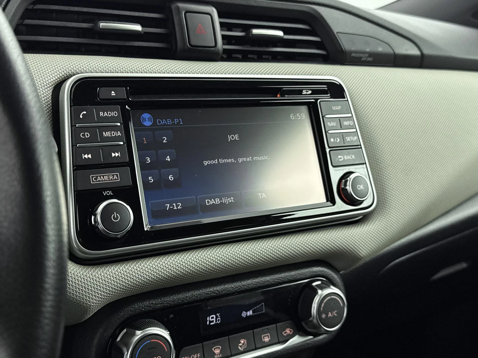 Nissan-Micra-image-9