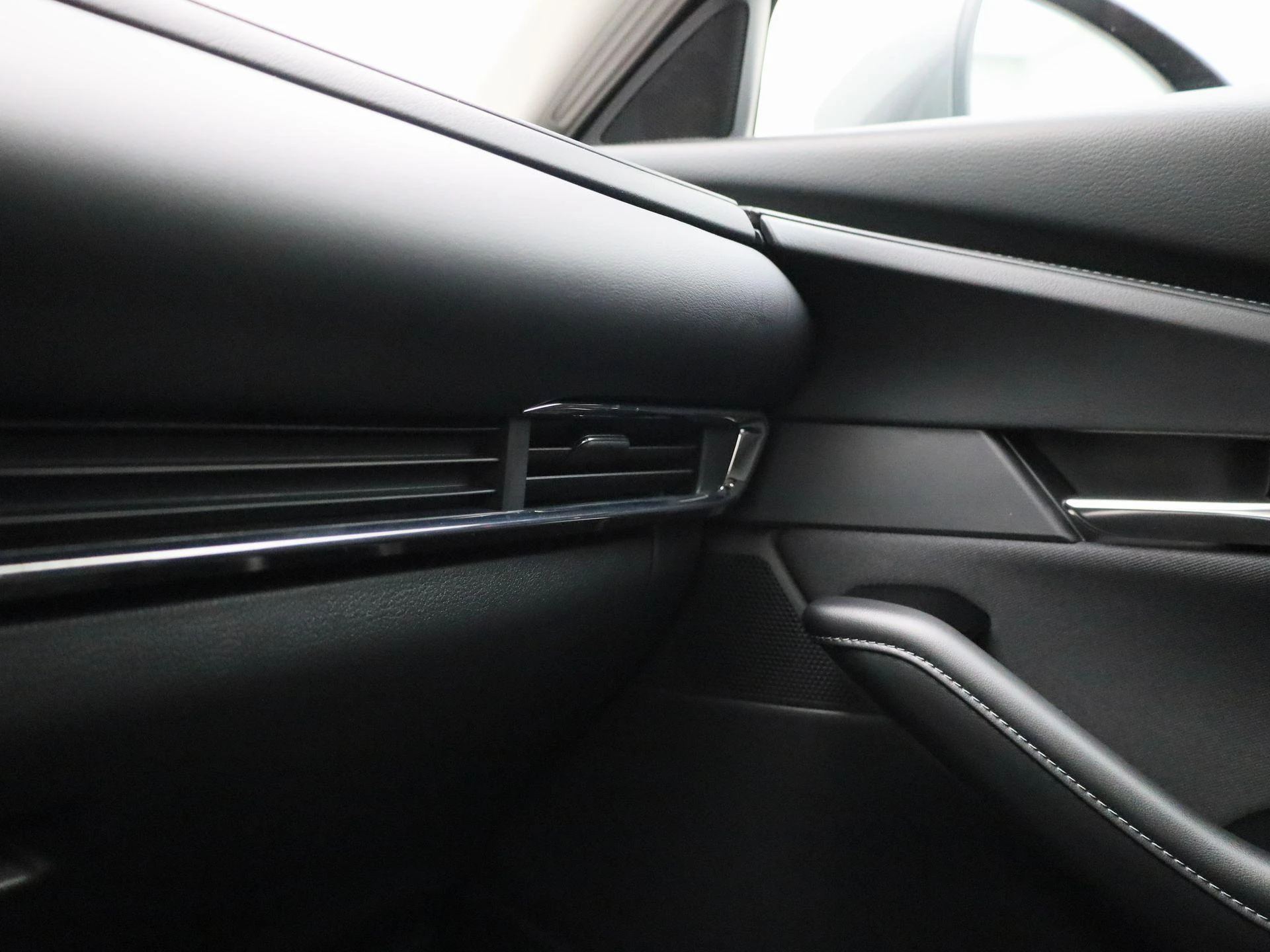 Mazda-CX-30-image-24