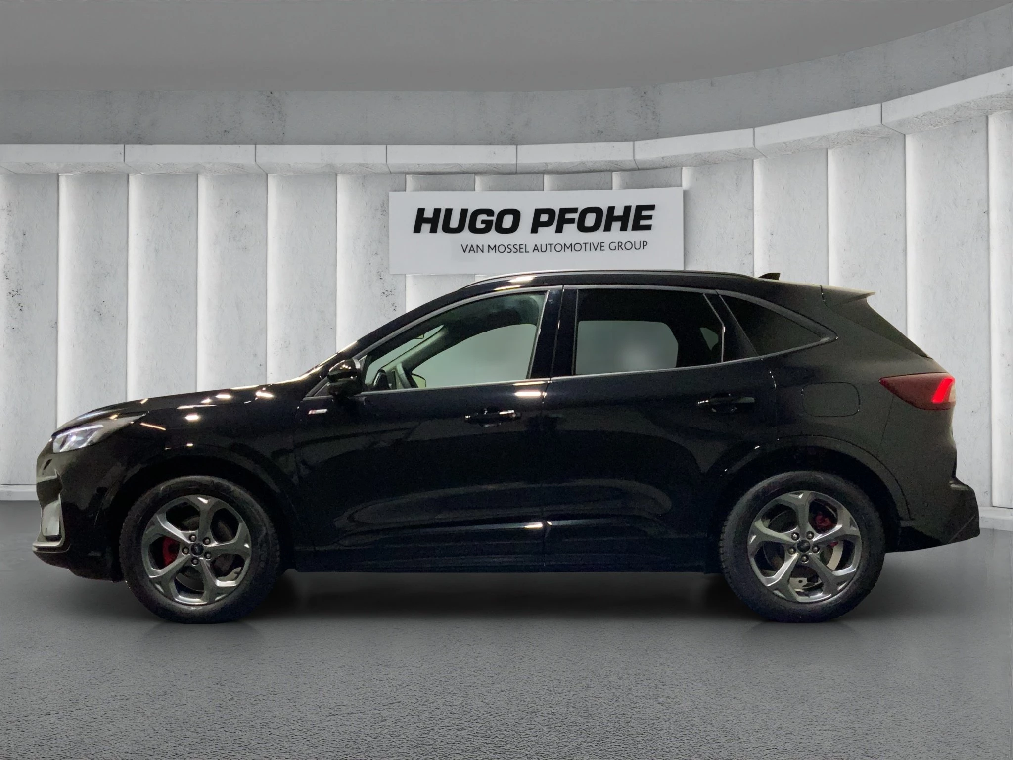 Ford Kuga ST-Line X Aut.*PANO*AHK*360GRAD*LED-MATRIX*NAVI*GRA*WINTER-PKT..