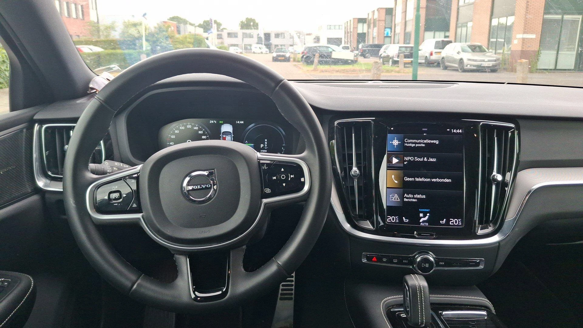 Volvo-S60-image-8