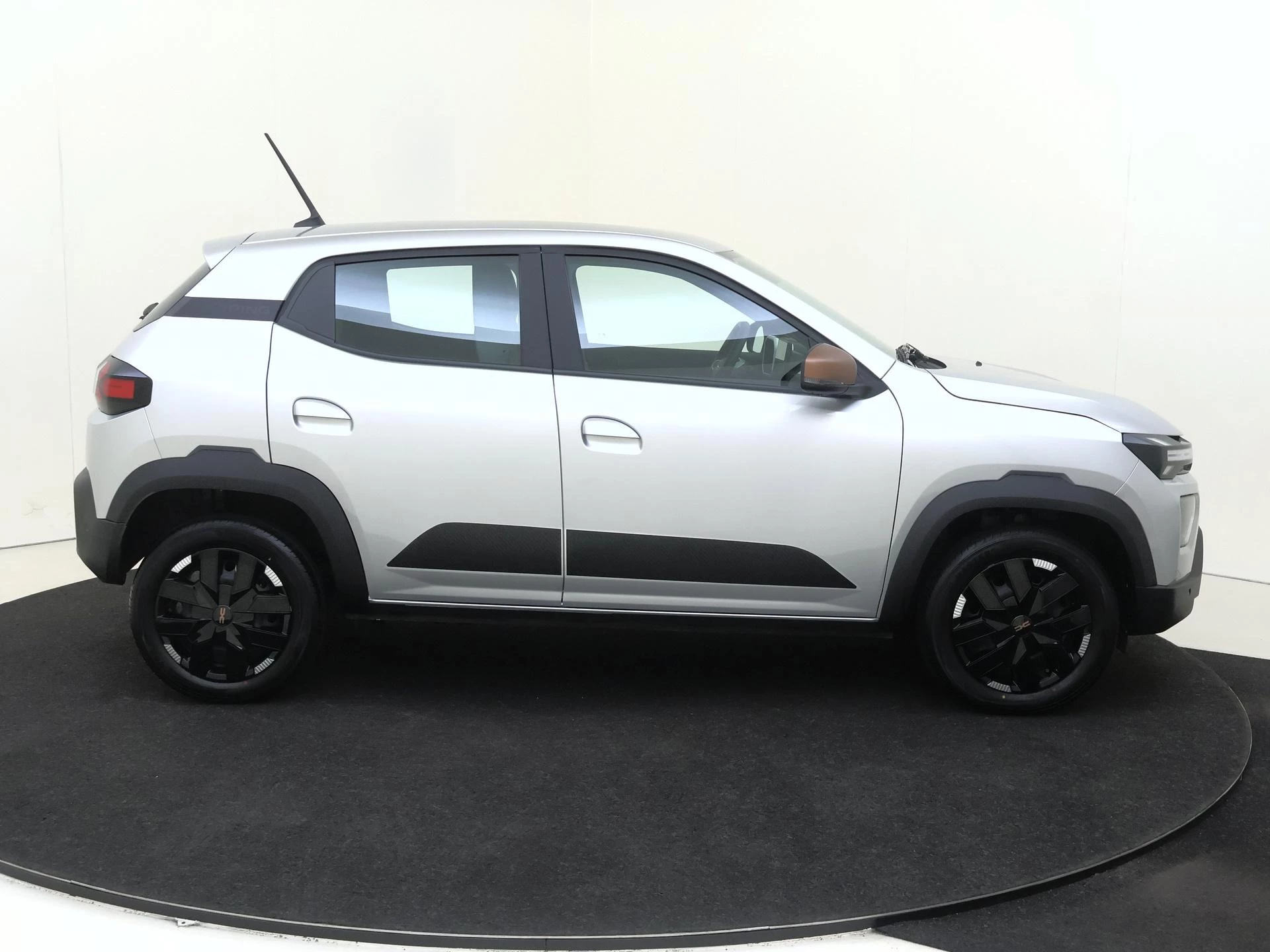 Dacia-Spring-image-7