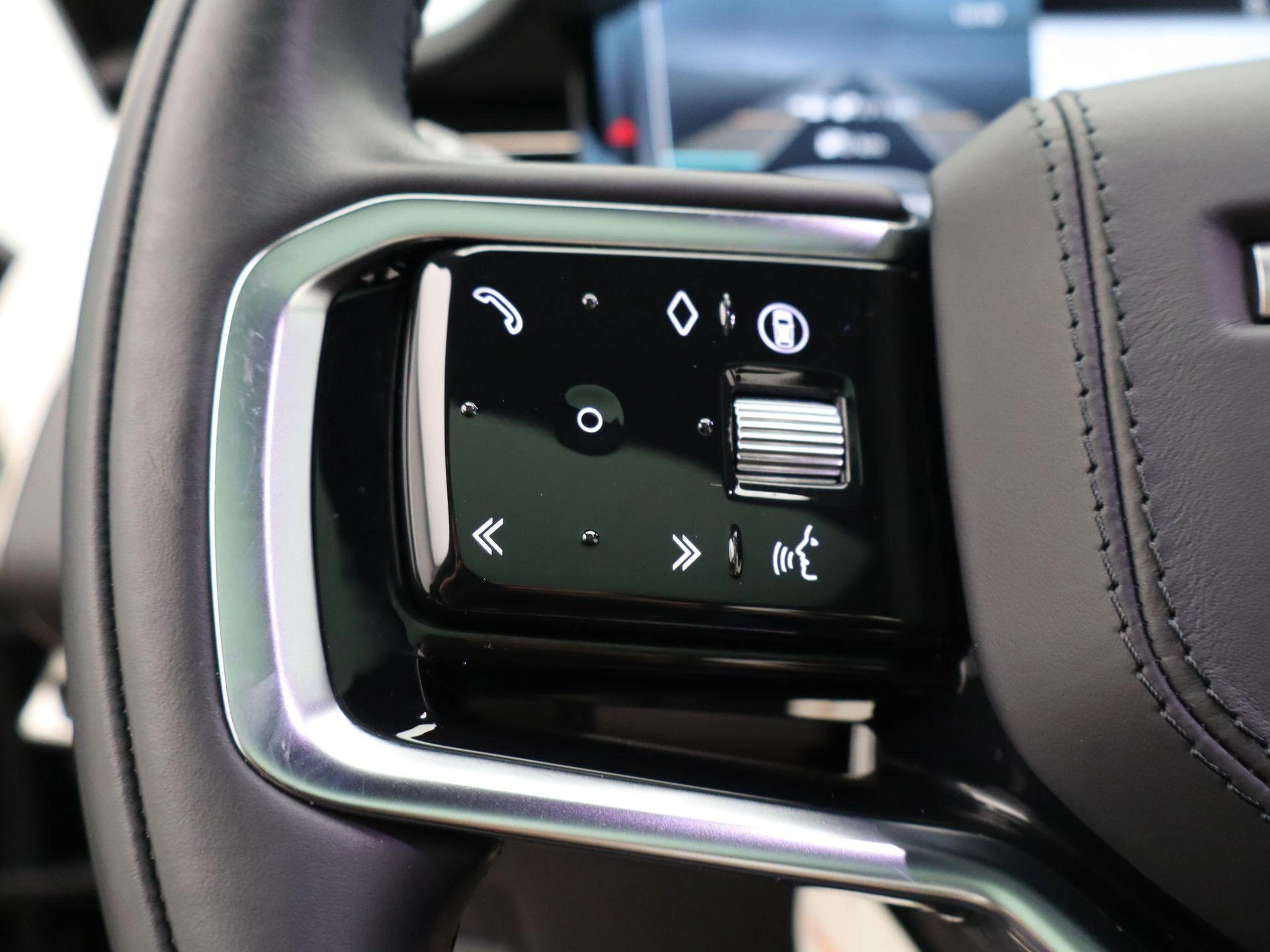 Land Rover-Range Rover Sport-image-22