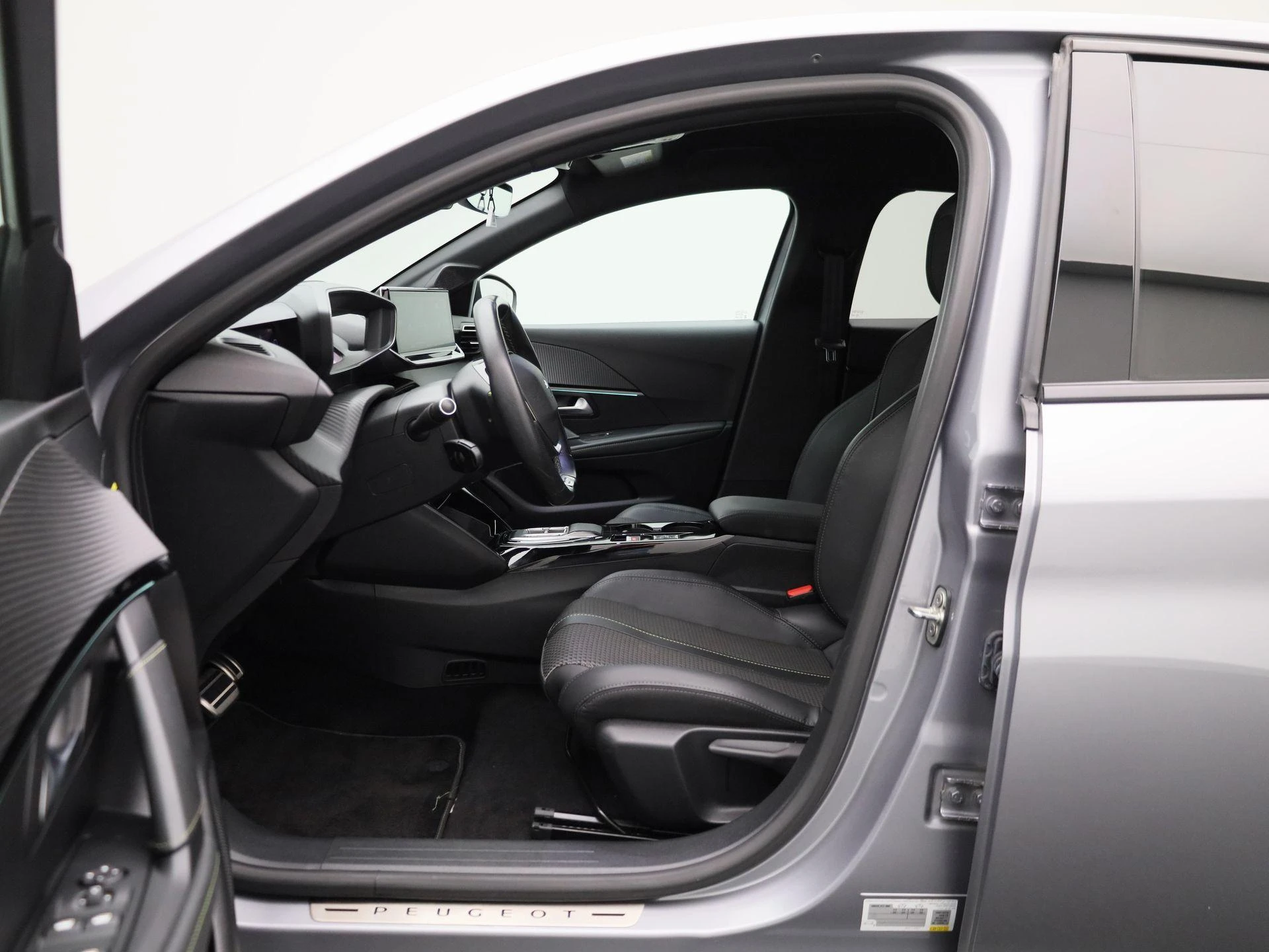 Peugeot e-208 - 9