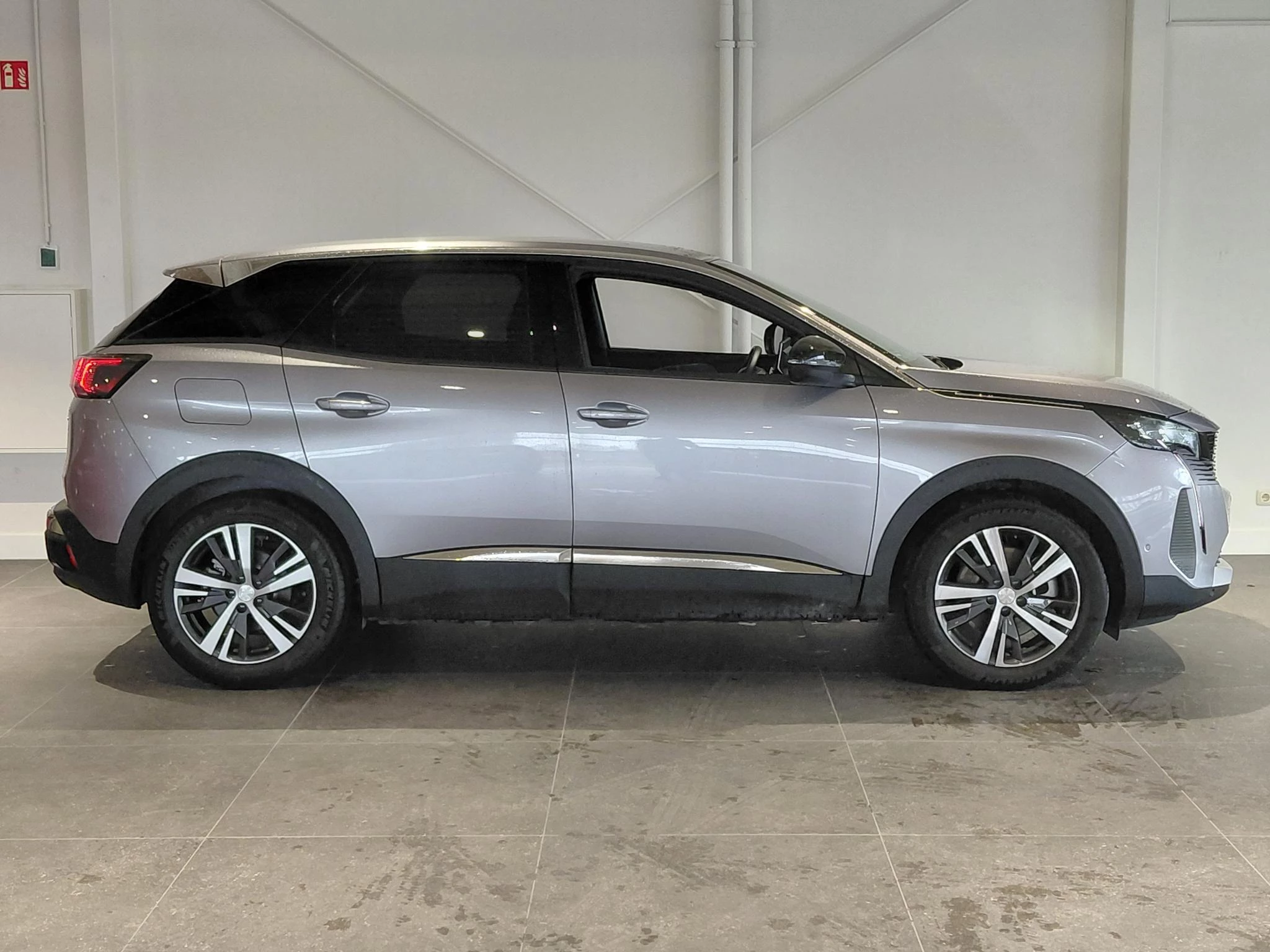 Peugeot 3008 1.6 HYbrid 225 Allure