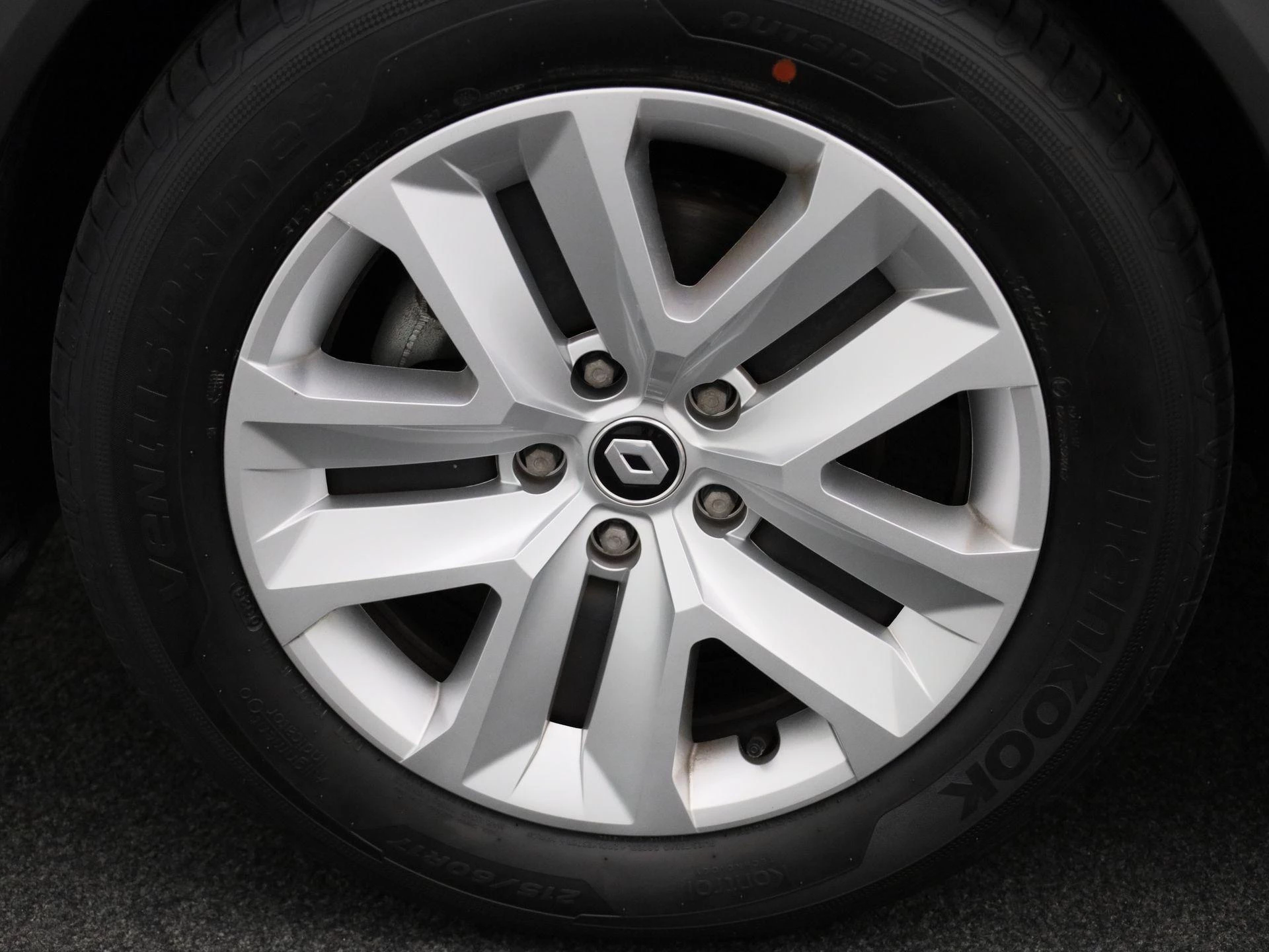 Renault-Captur-image-12