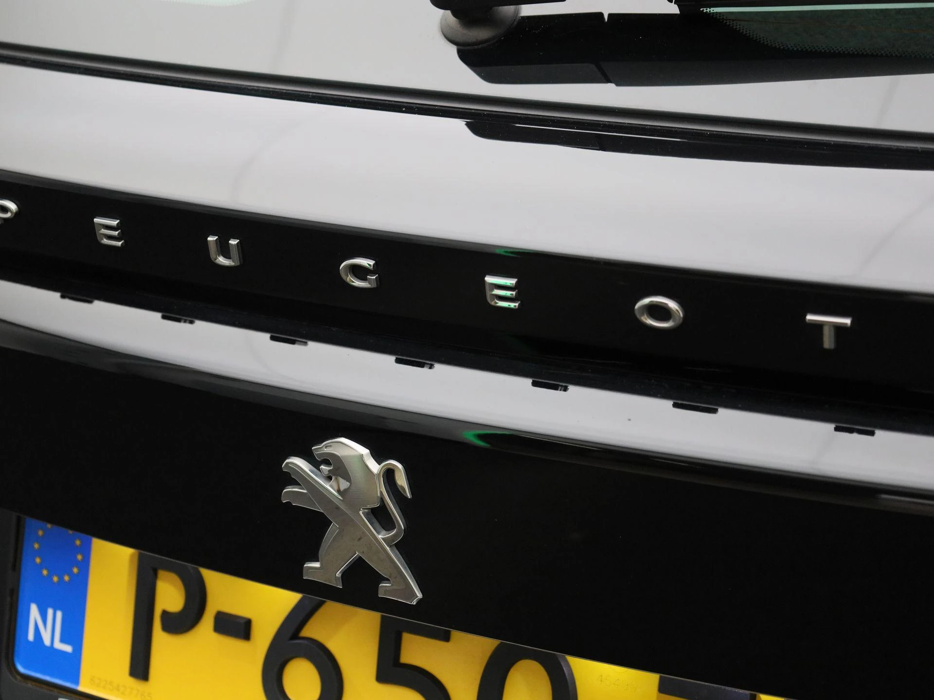 Peugeot e-2008 EV Active Pack 50 kWh