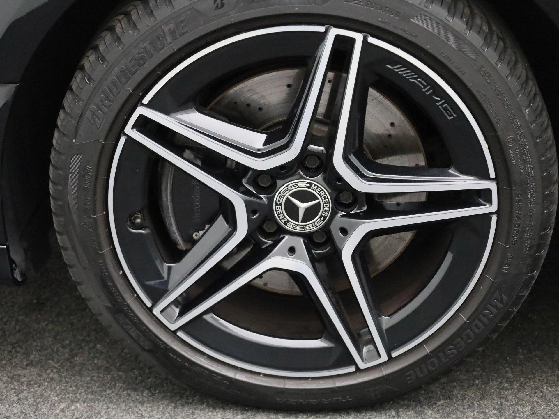 Mercedes-Benz-A-Klasse-image-12
