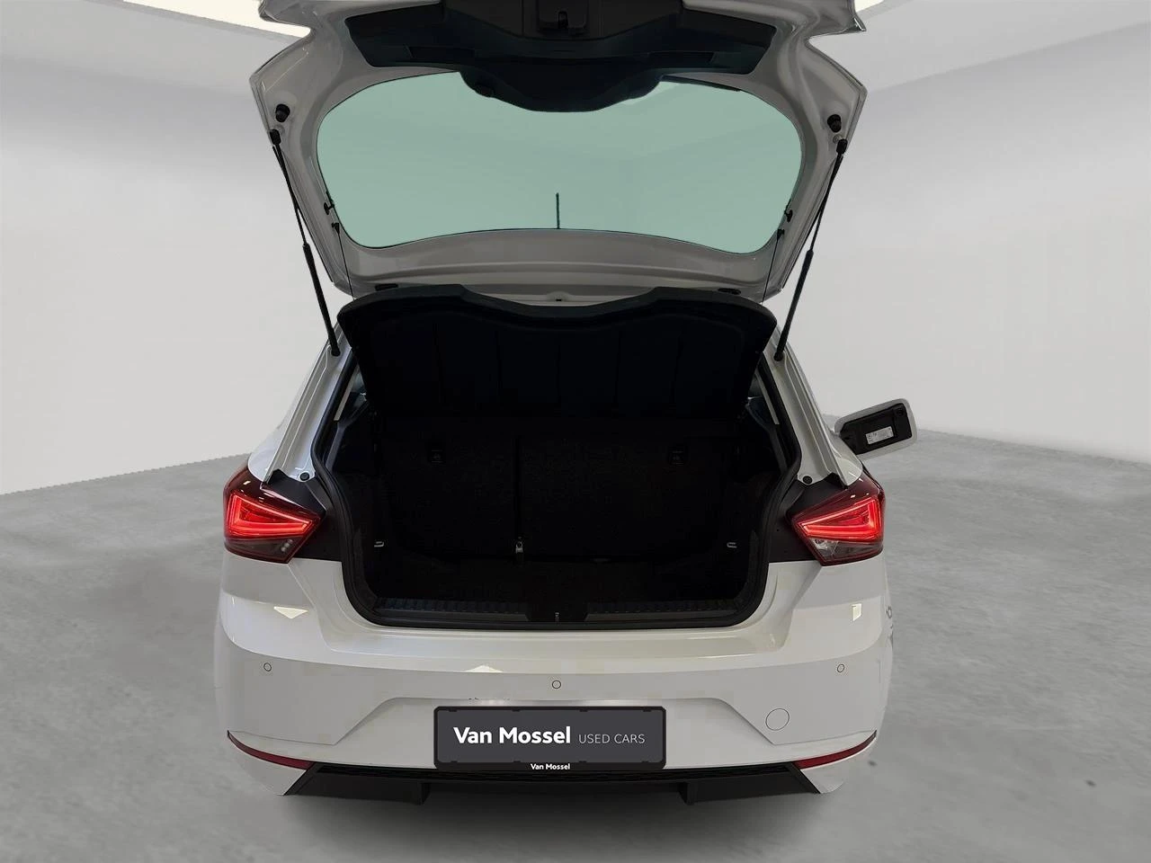 SEAT-Ibiza-image-6