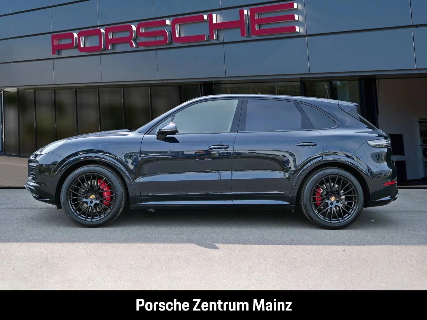 Porsche-Cayenne-image-6