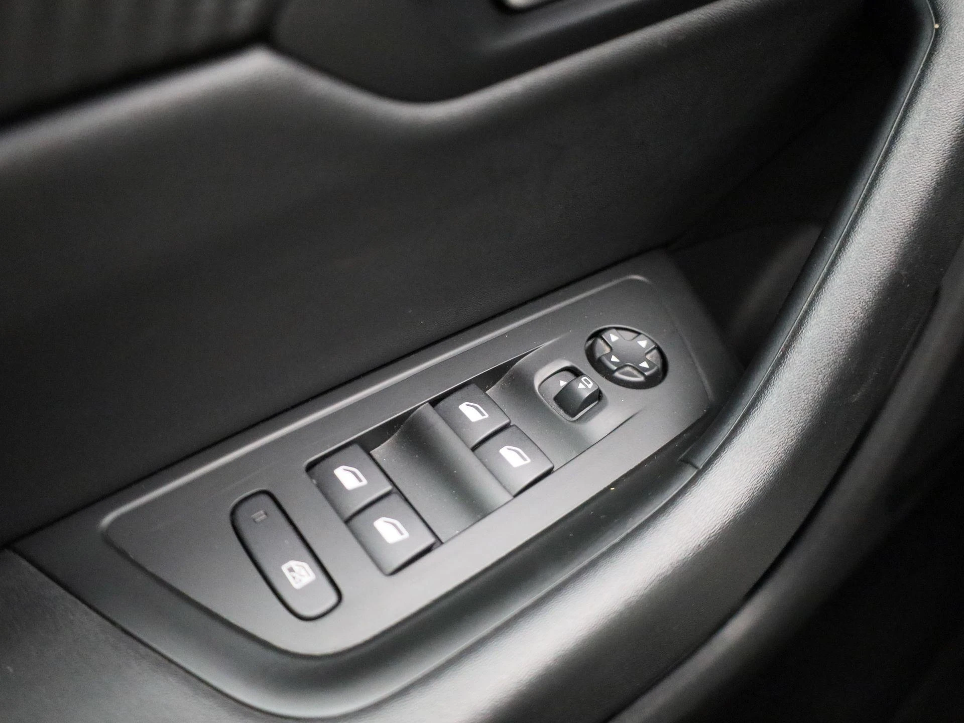 Peugeot-508-image-26