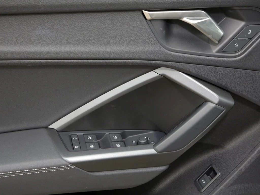 Audi-Q3-image-17