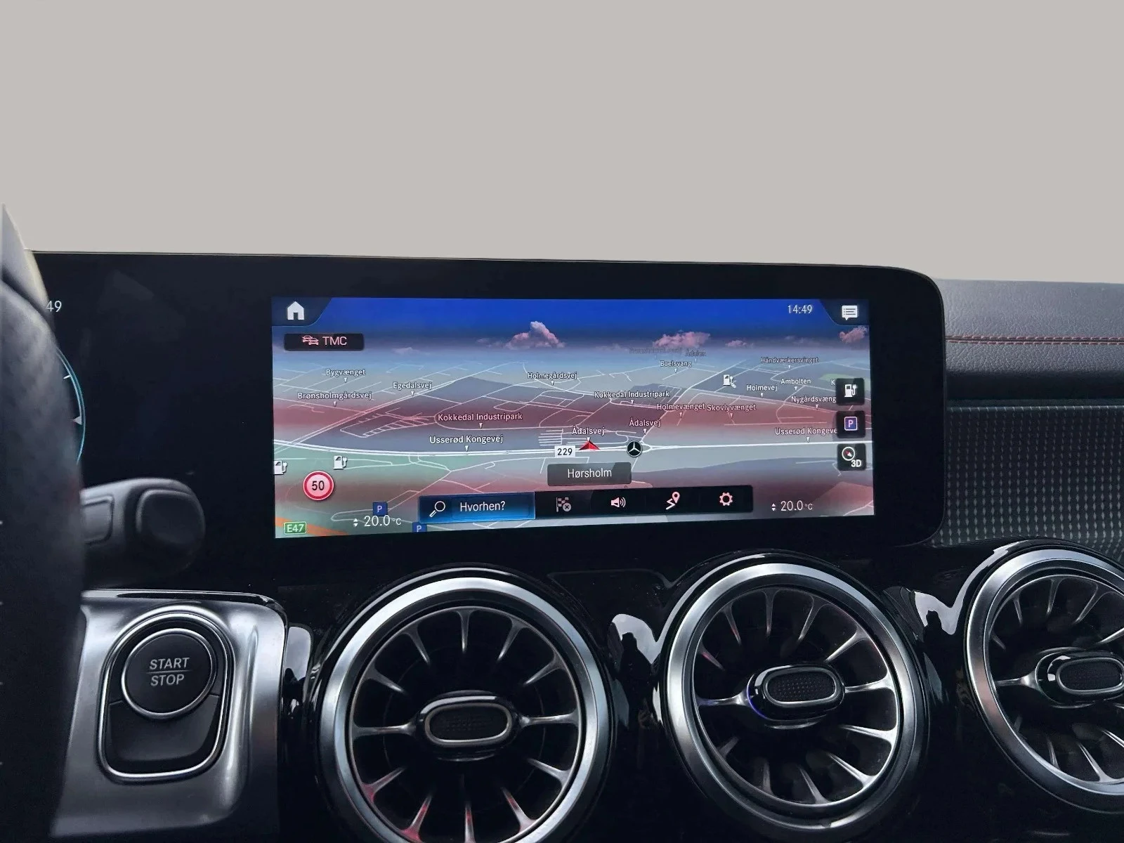 Mercedes-Benz-EQB-image-16