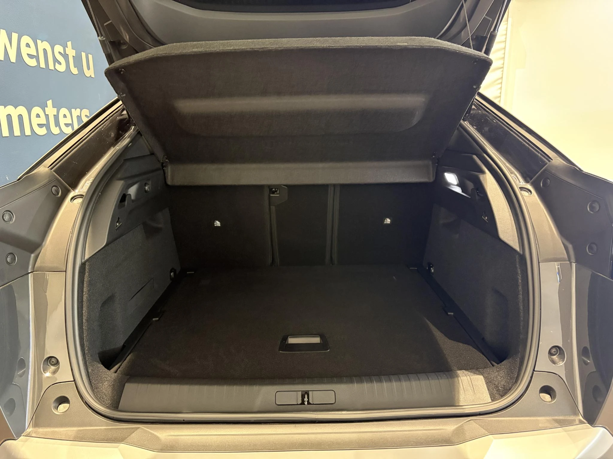 Peugeot 3008 1.6 plug-in Hybrid 195 Allure