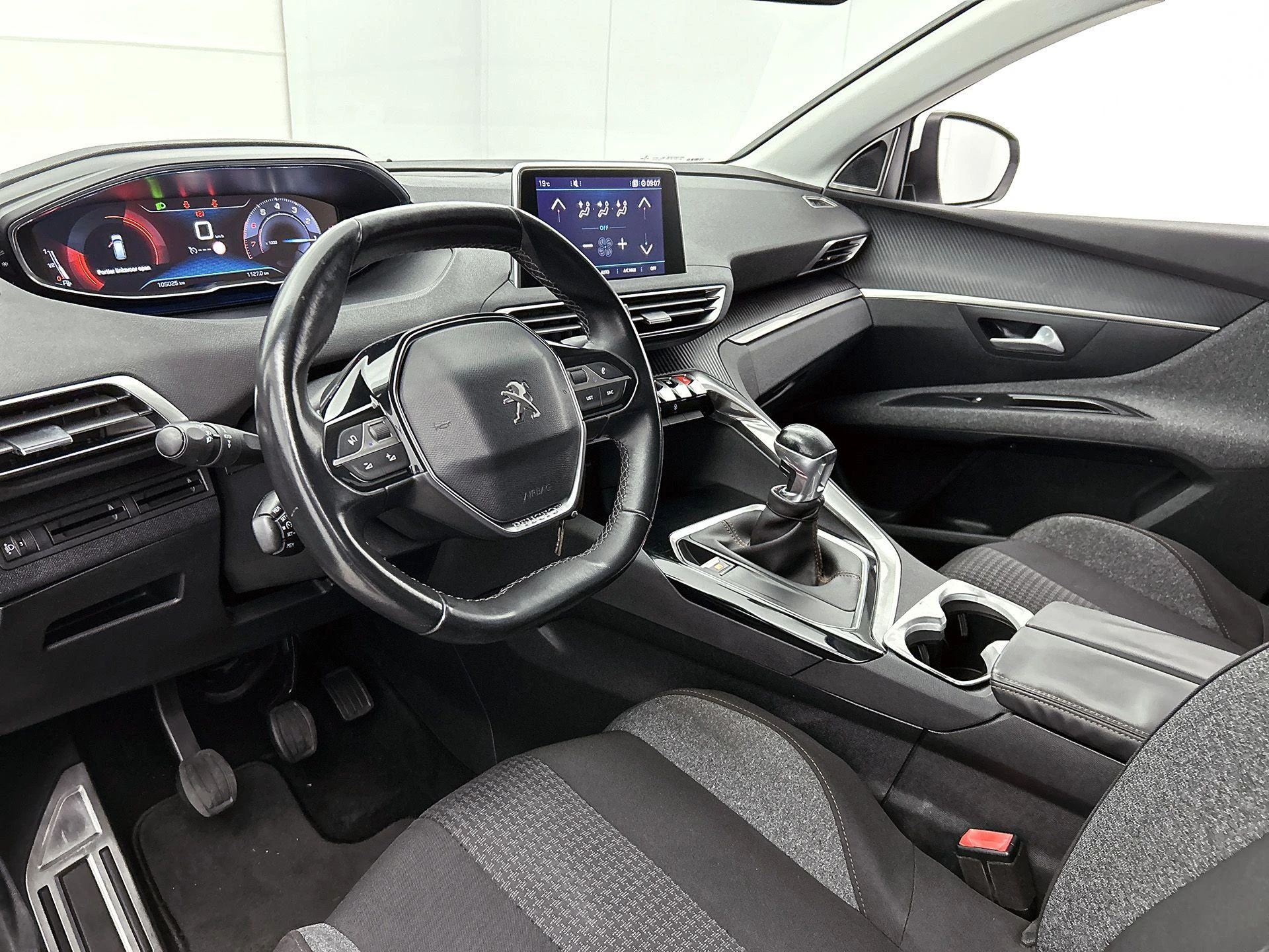 Peugeot-5008-image-29