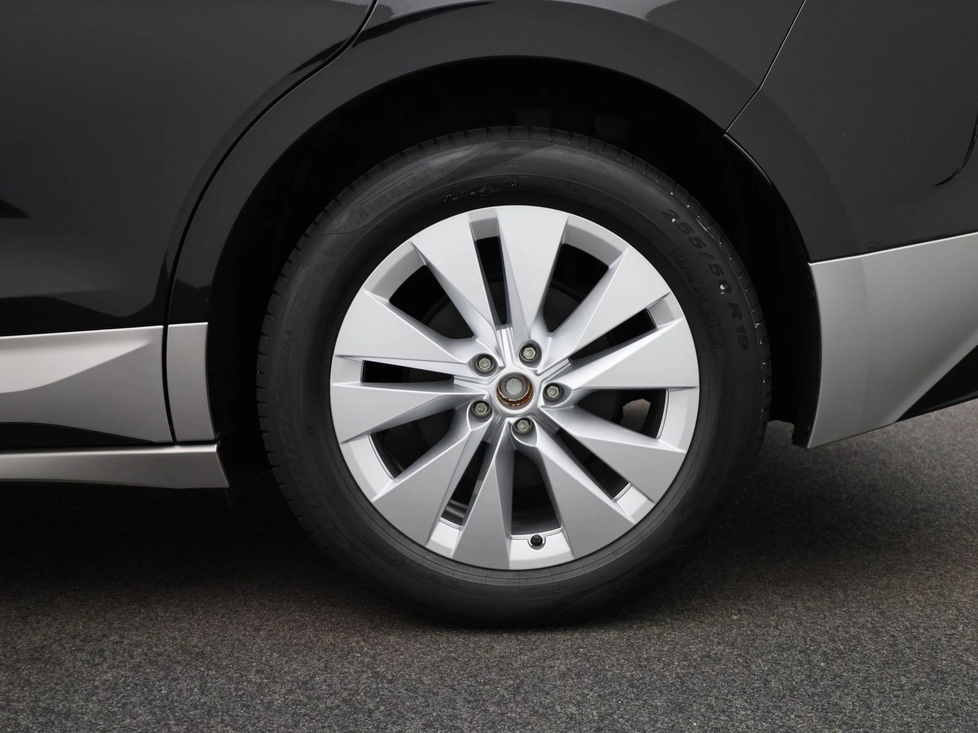 Škoda-Enyaq iV-image-10