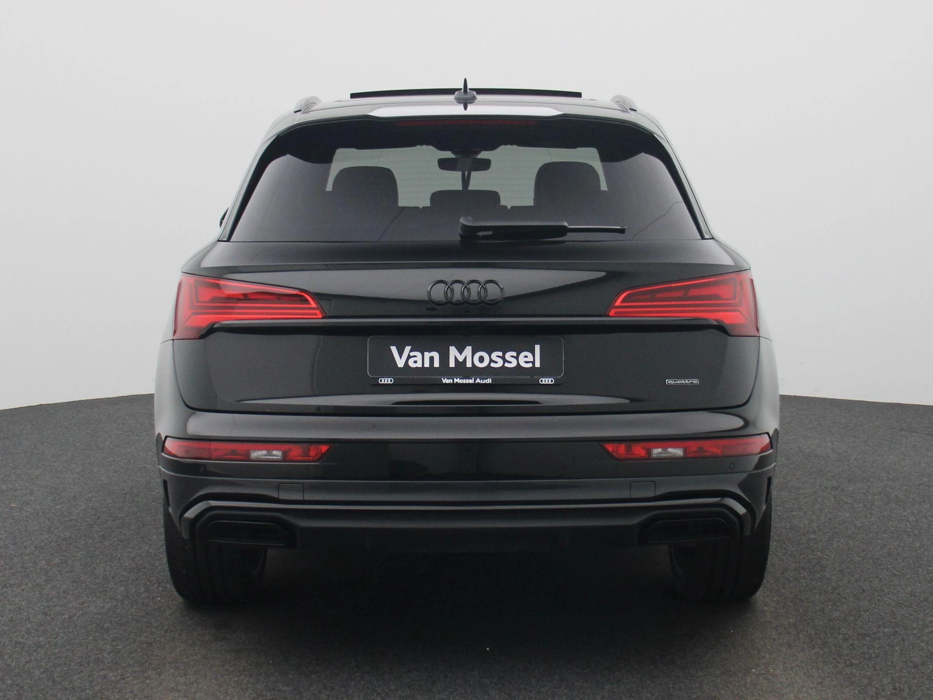 Audi Q5 50 TFSI e S edition Competition 299 PK