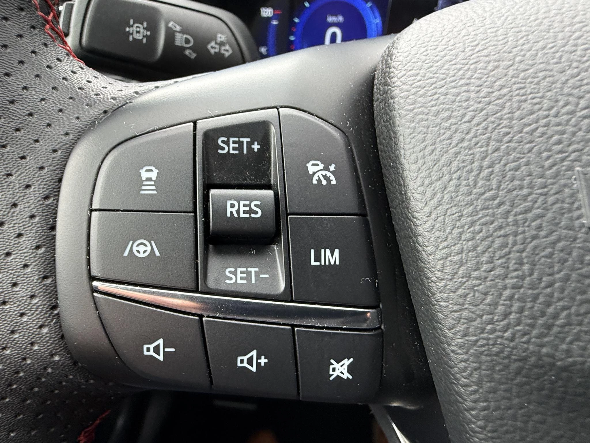 Ford-Kuga-image-18