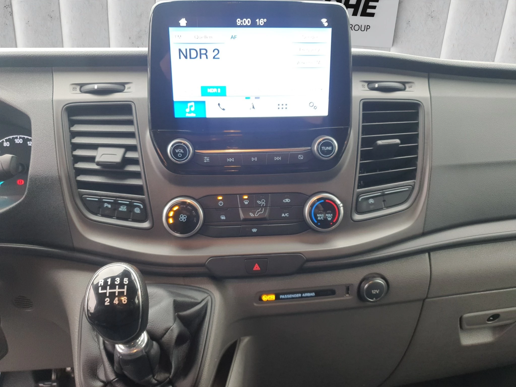 Ford-Transit Custom-image-11