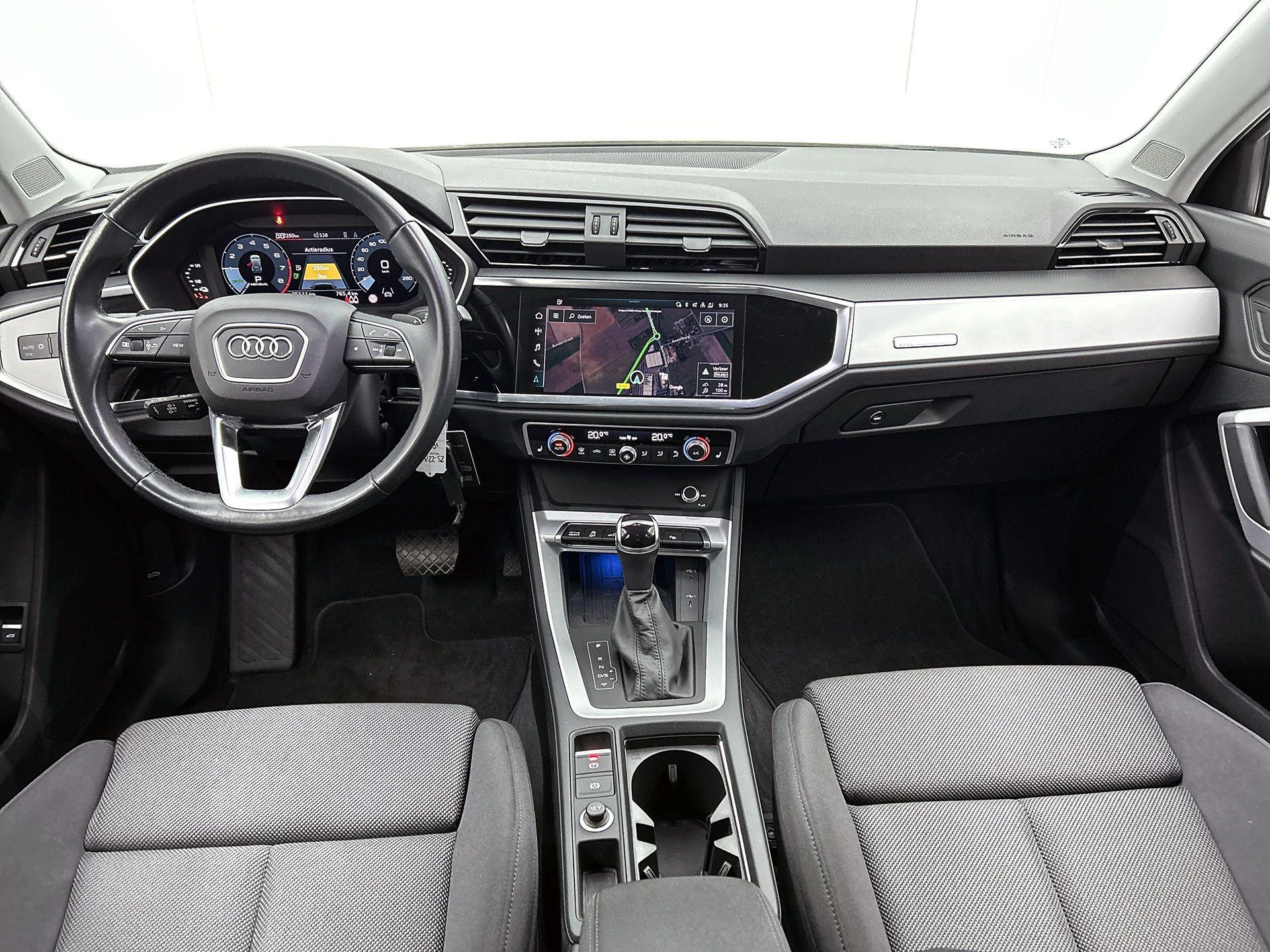 Audi-Q3-image-11