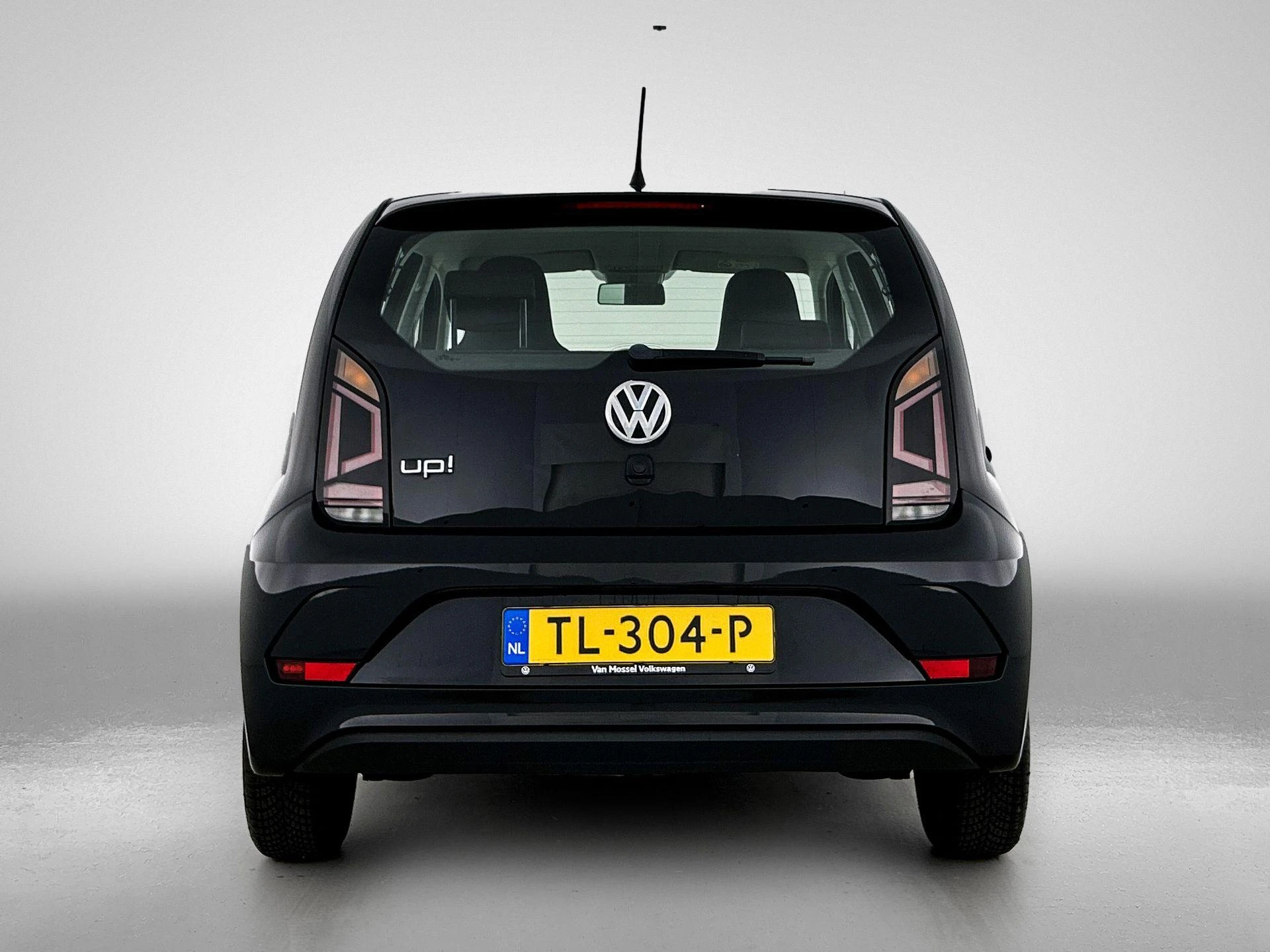 Volkswagen-up!-image-2