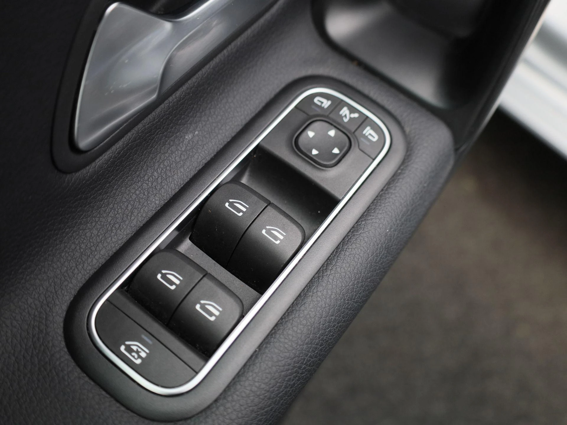 Mercedes-Benz-Classe A-image-31