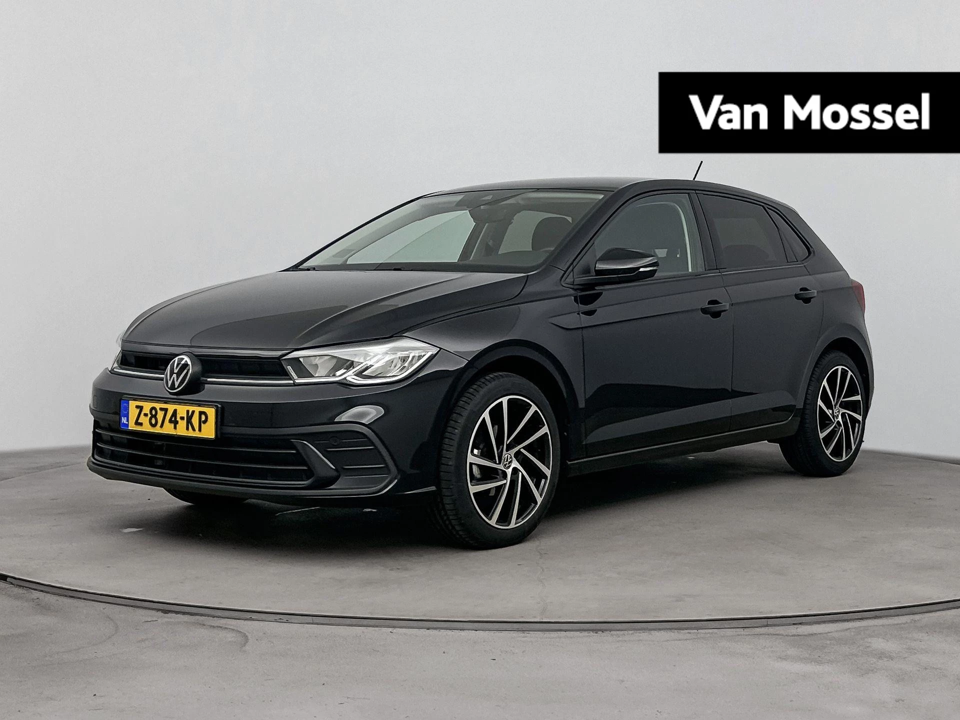 Volkswagen-Polo-image-0