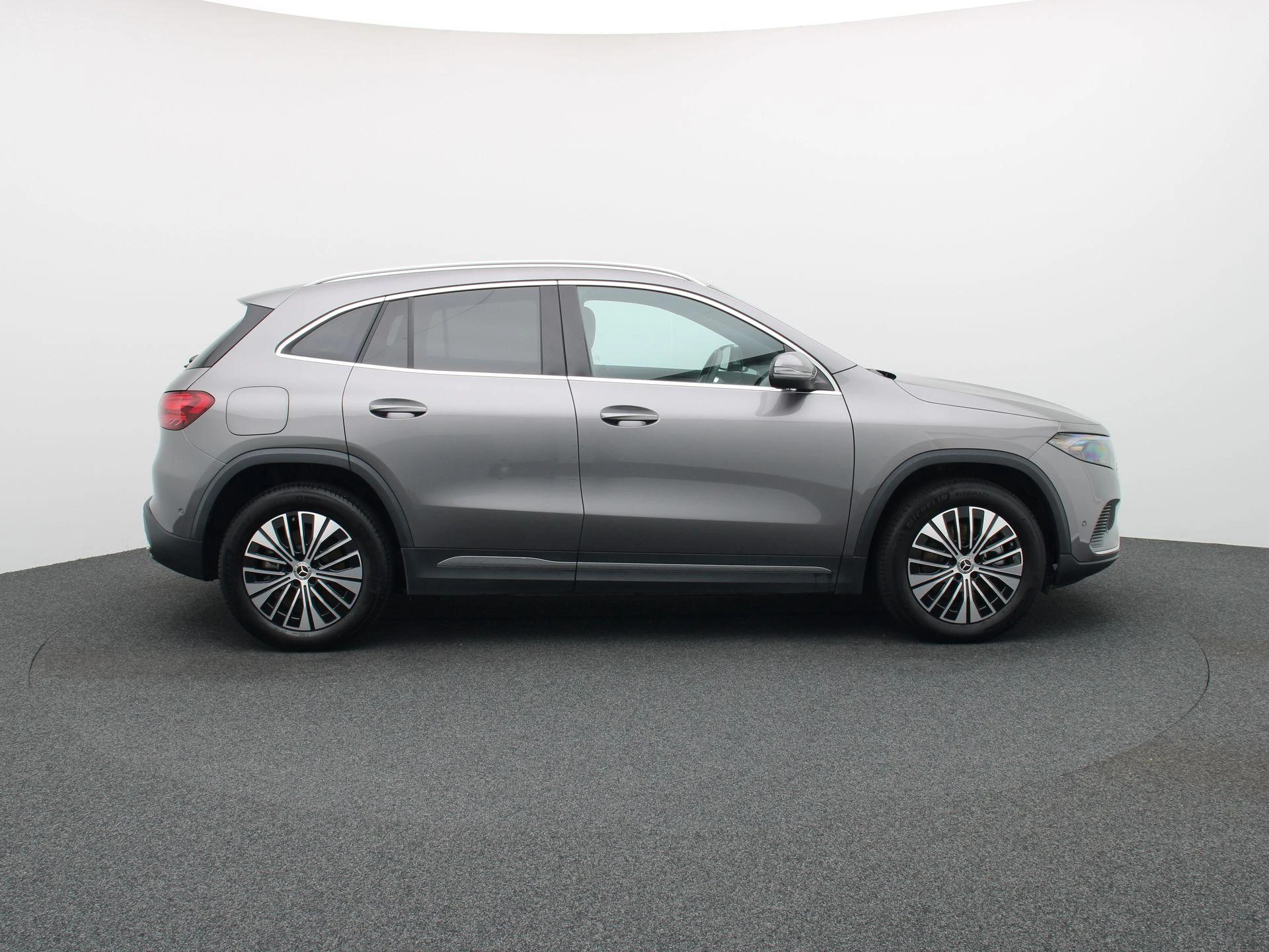 Mercedes-Benz EQA 250+ Business Line