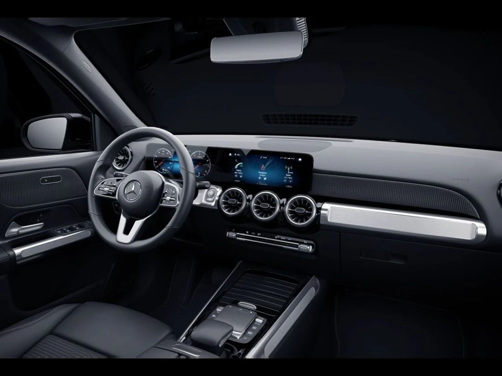 Mercedes-Benz-GLB 200-image-12