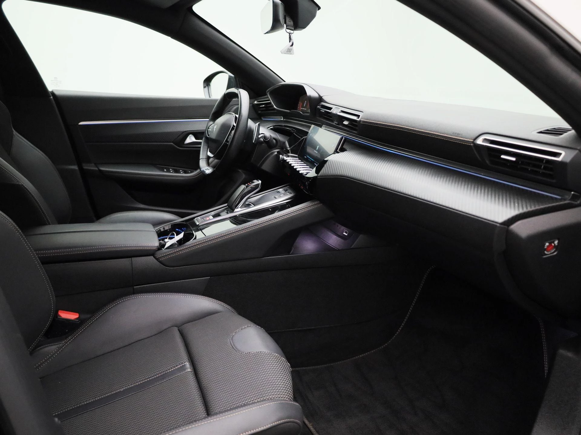 Peugeot-508-image-32