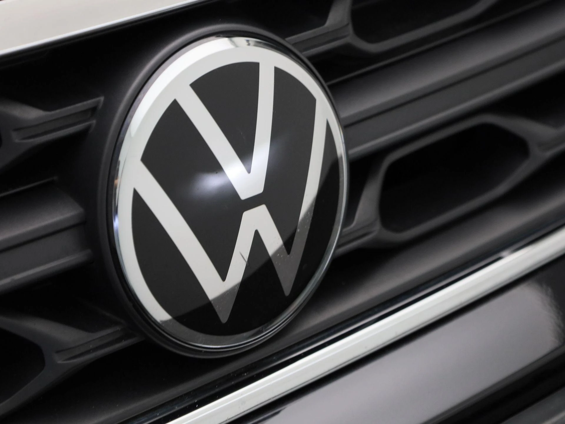Volkswagen-T-Roc-image-30