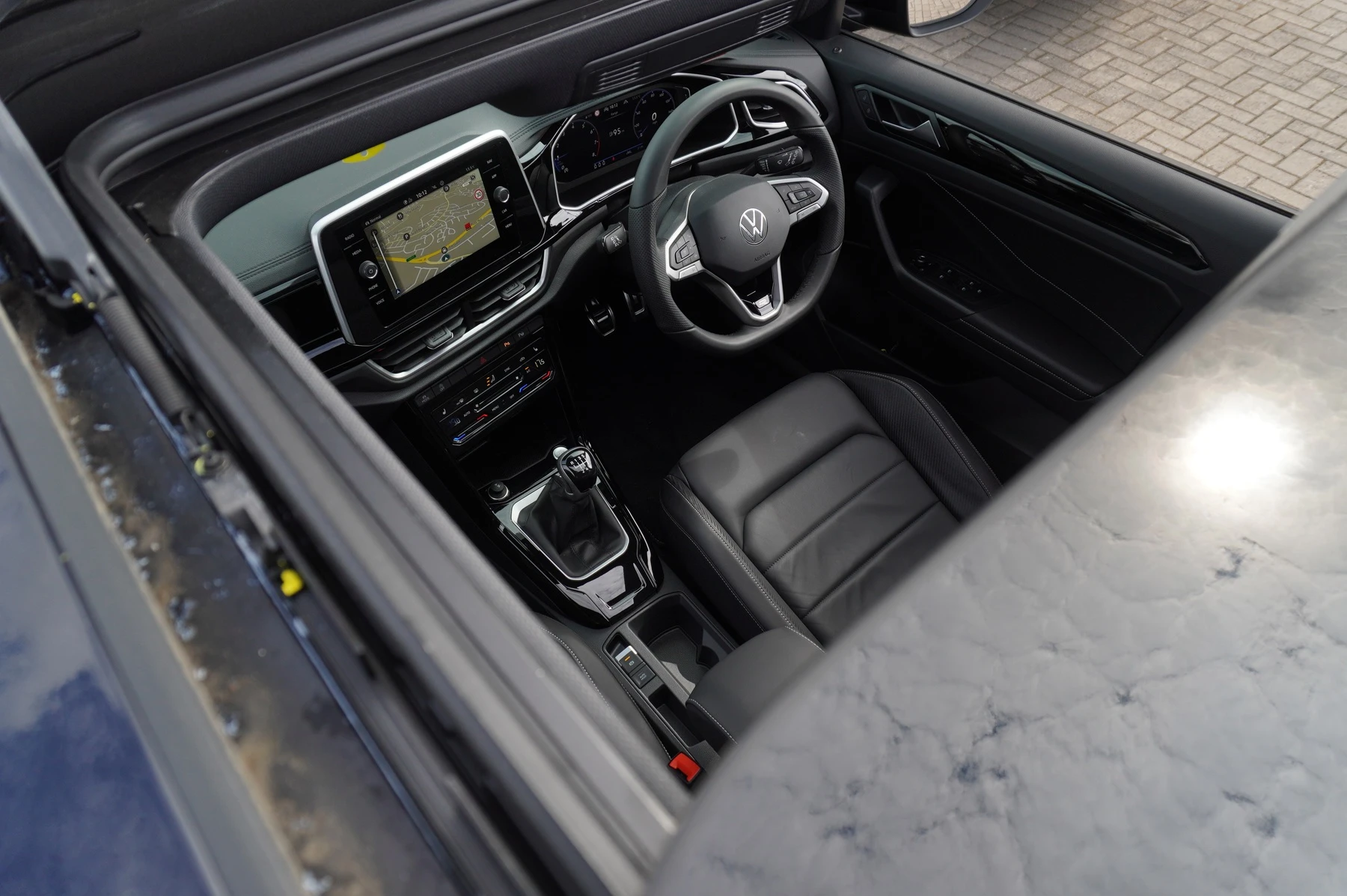 Volkswagen-T-Roc-image-8