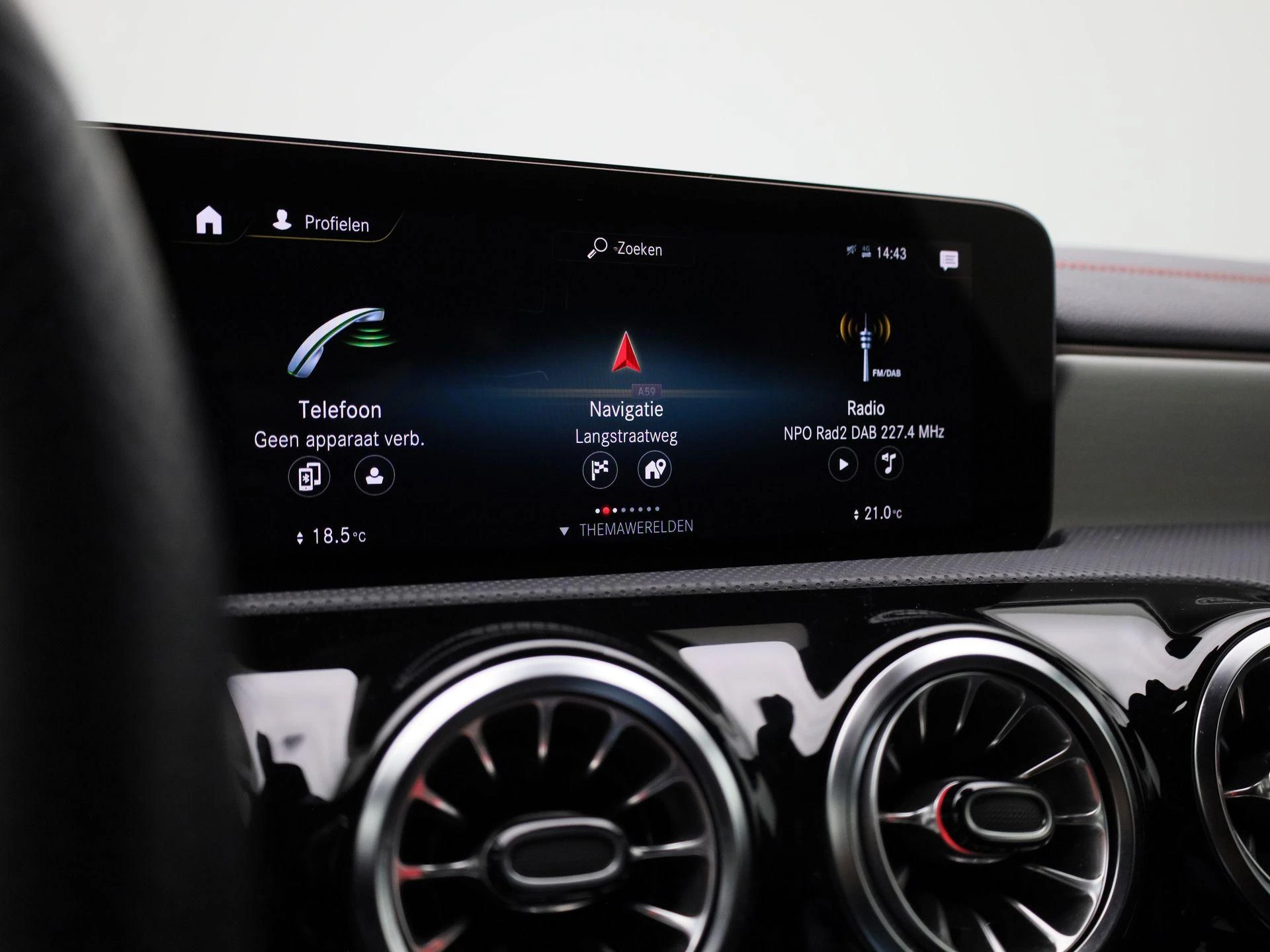 Mercedes-Benz CLA 180 Business Solution AMG