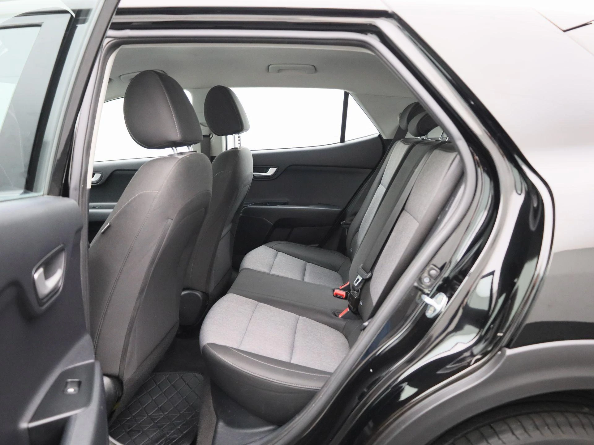 Kia-Stonic-image-9