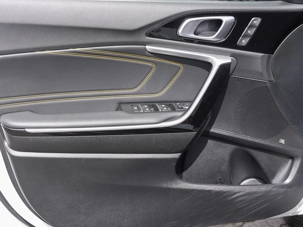 Kia-XCeed-image-16