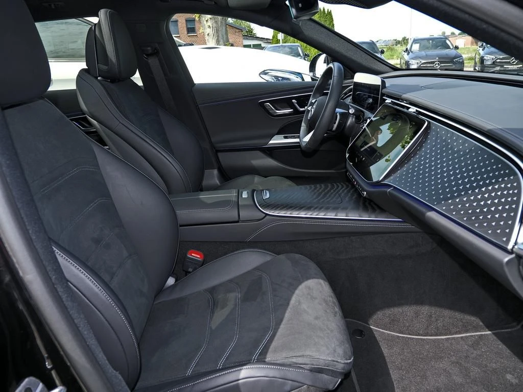 Mercedes-Benz-E-Klasse 220-image-12
