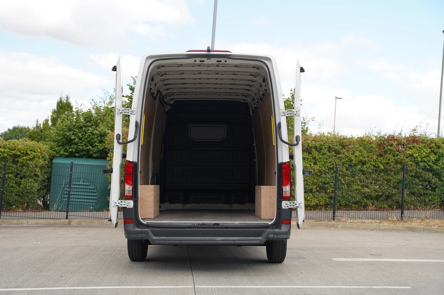 Volkswagen-Crafter-image-27
