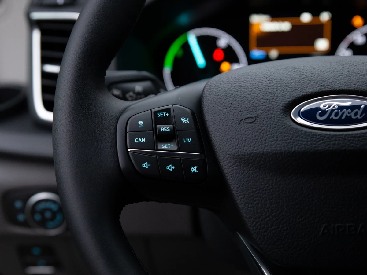 Ford-Transit-image-16