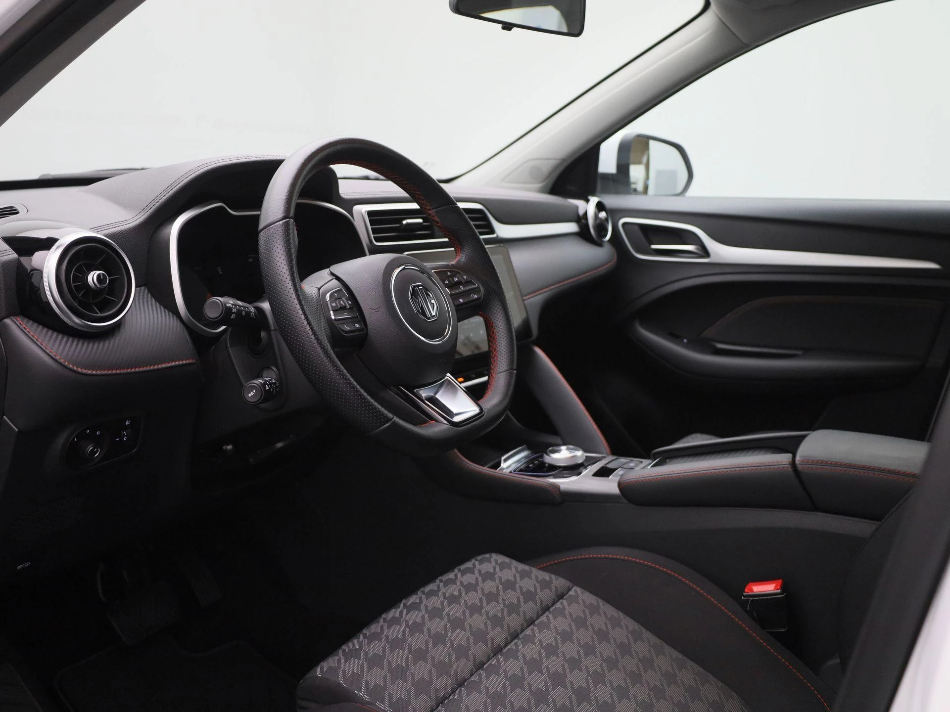 MG ZS EV - 28