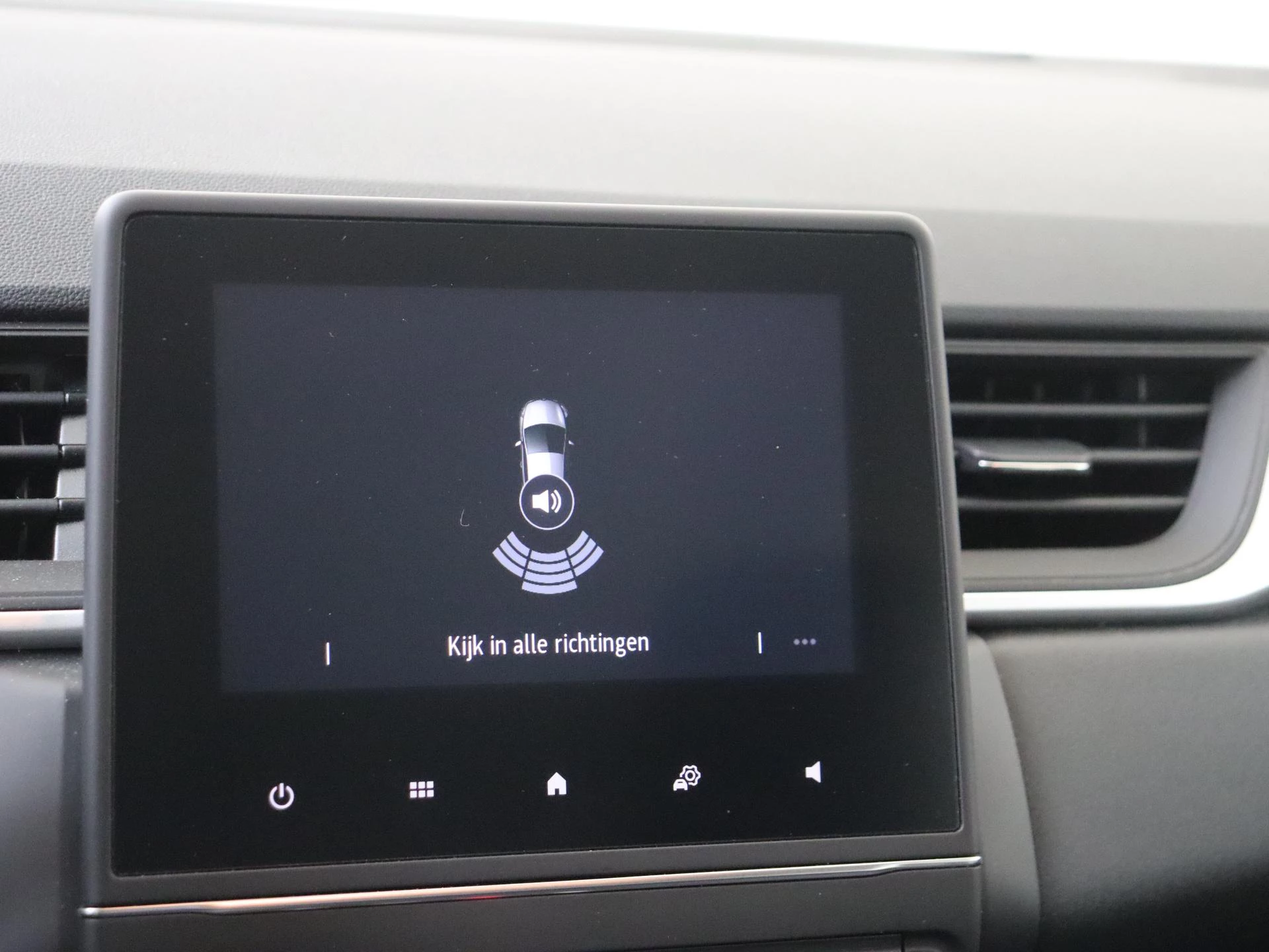 Renault-Captur-image-17
